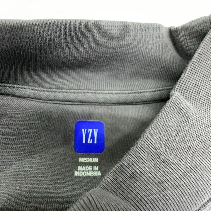 Balenciaga Balenciaga YEEZY x Balenciaga Logo Oversized Tshirt -2507 Size US M / EU 48-50 / 2 - 1 Thumbnail