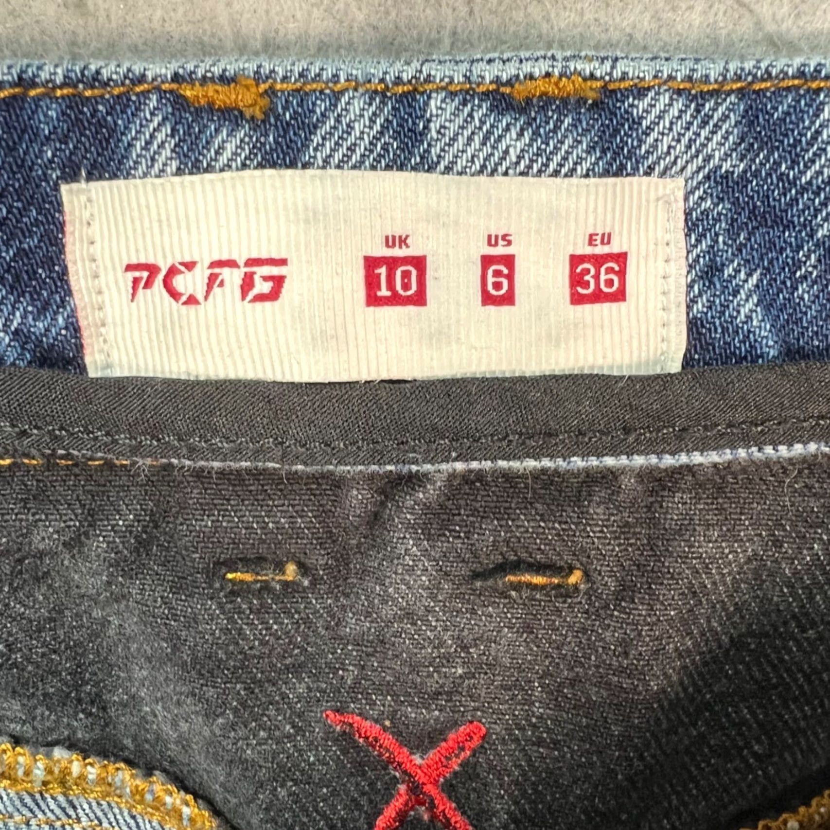 Denime PCFG Womens Jeans Two-Tone Denim With Contrast Panels & Raw Hem Size 6 Blue Straight 5-Pocket Rise High Inseam 27 Womens Size 28" / US 6 / IT 42 - 3 Thumbnail