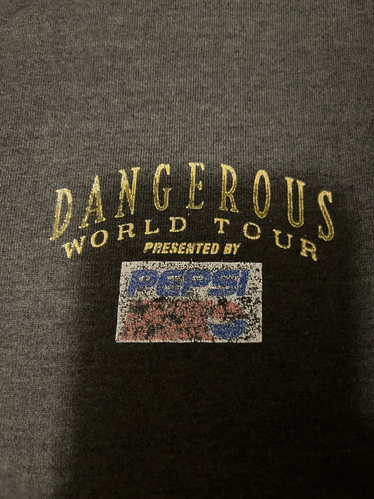 Michael Jackson Dangerous World tour tee Size US XL / EU 56 / 4 - 3 Thumbnail