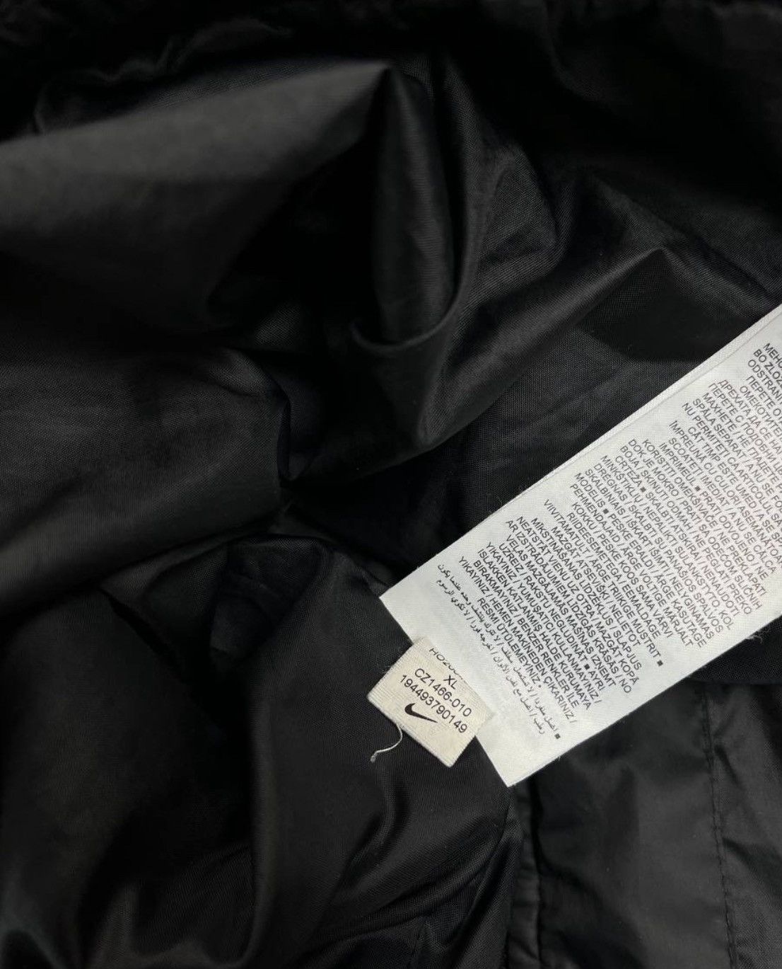 Other VINTAGE NIKE BIG SWOOSH GOOSE WINTER PUFFER JACKET Y2K XL Size US XL / EU 56 / 4 - 7 Thumbnail