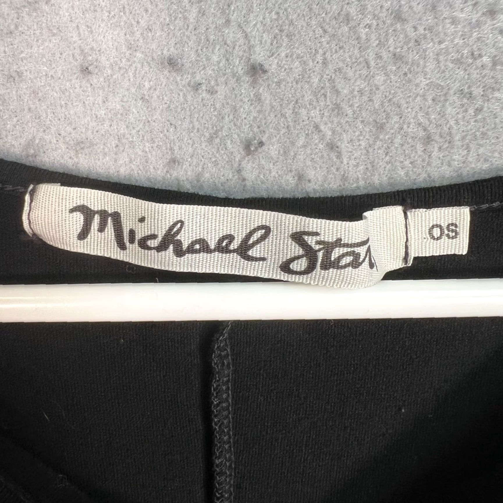Michael Stars VINTAGE Michael Stars Womens Black Cold Shoulder Blouse OS Rayon & Spandex Top Unique Style Size ONE SIZE - 3 Thumbnail