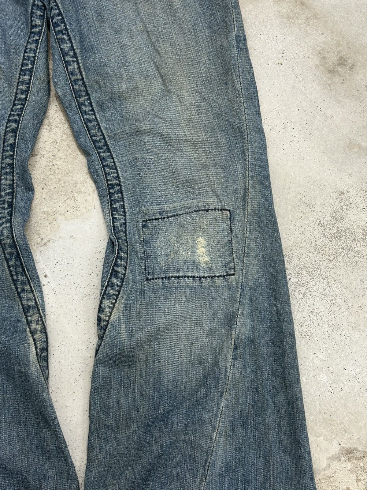 Le Grande Bleu (L.G.B.) Vintage Flare Stitch’s Tailored Denim Japan Uroboro Dirty Size US 32 / EU 48 - 6 Thumbnail