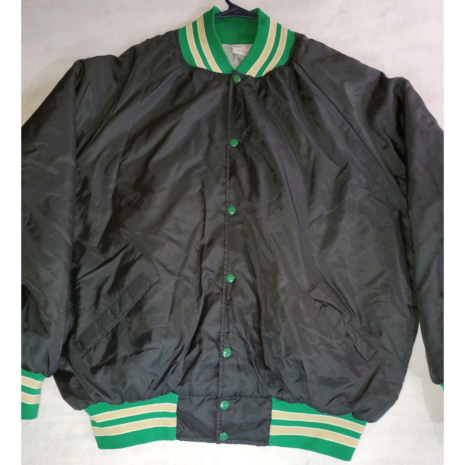 Vintage VTG Harvard Clothing Athletic Otterwear Bomber Jacket Men 2XL Black Green Solid Mid-Length Polyester Lining Band Collar Casual Varsity Size US XXL / EU 58 / 5 - 3 Thumbnail