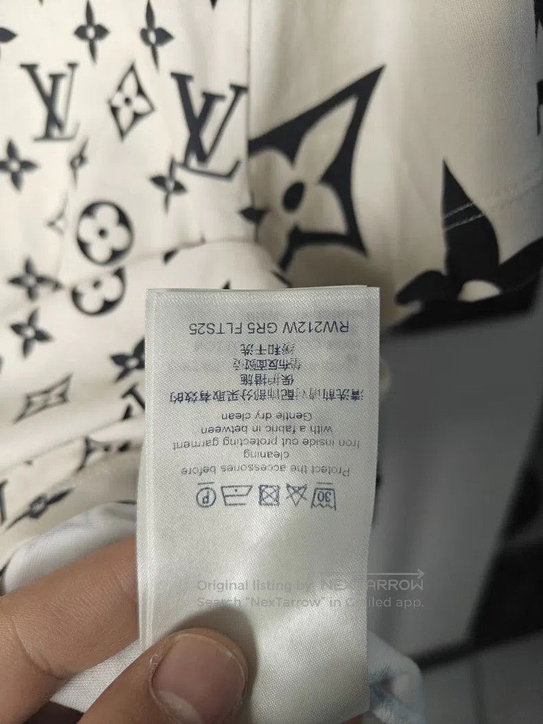 Louis Vuitton Louis Vuitton Full-print short sleeve Size US M / EU 48-50 / 2 - 3 Thumbnail