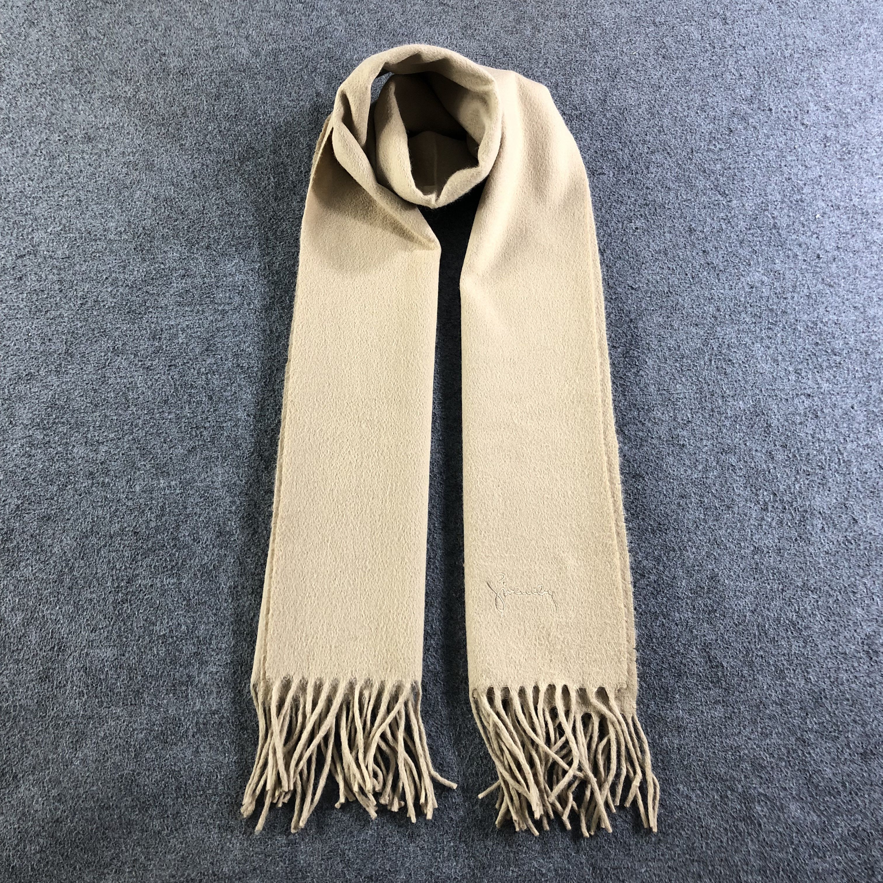 Givenchy Givenchy Cashmere Scarf Muffler Neckwear V2098 Size ONE SIZE - 1 Thumbnail