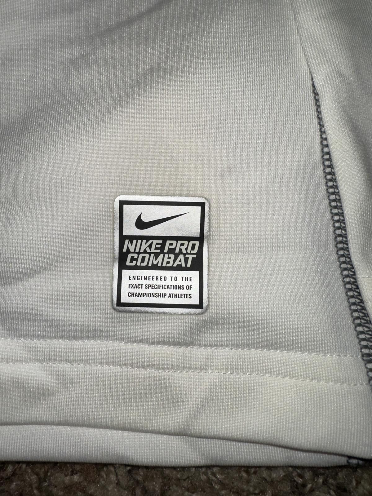 Nike Nike Pro Combat Hyperwarm Fitted Dri Fit Long Sleeve T-Shirt Size US S / EU 44-46 / 1 - 4 Thumbnail
