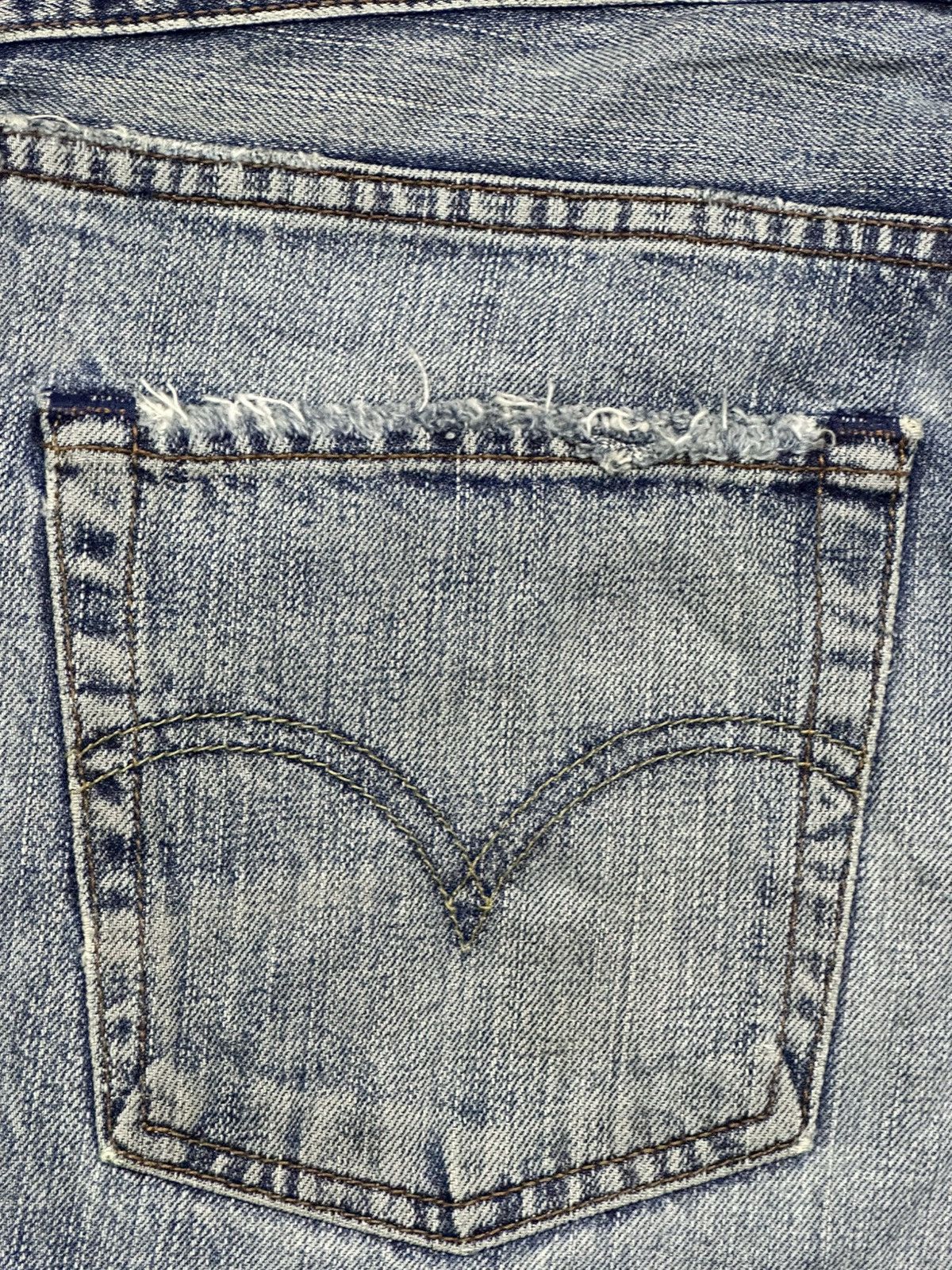 Levi's Vintage Levi’s 502 Distressed Straight Fit Denim Faded Wash Size US 36 / EU 52 - 7 Thumbnail