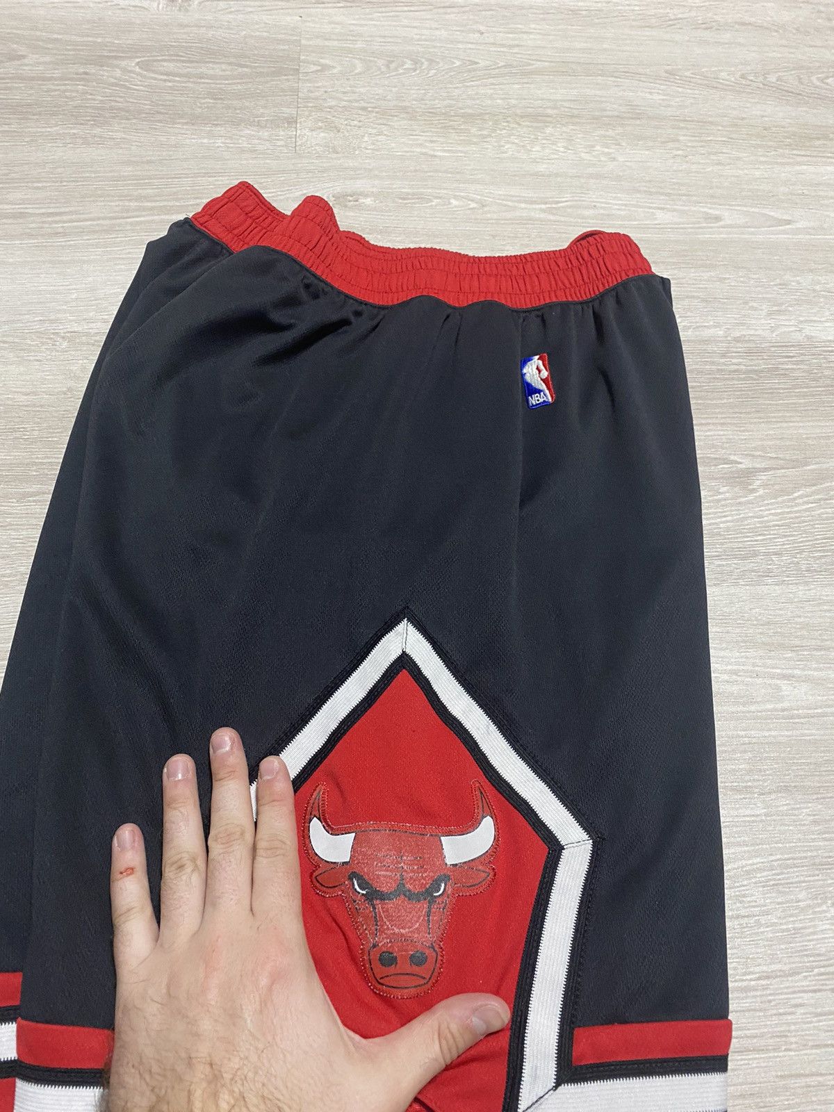 Adidas Chicago Bulls Shorts NBA Adidas size M 34” Size US 34 / EU 50 - 5 Thumbnail