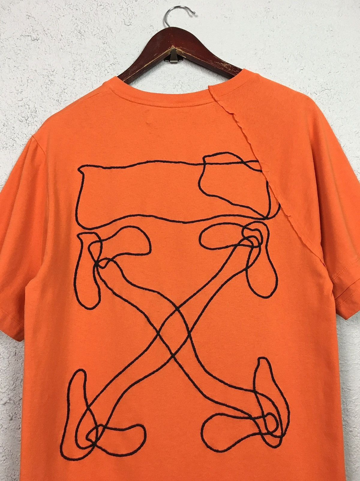 Off-White tshirt OFF-WHITE offwhite off white tee t-shirt Virgil abloh Size US S / EU 44-46 / 1 - 2 Thumbnail