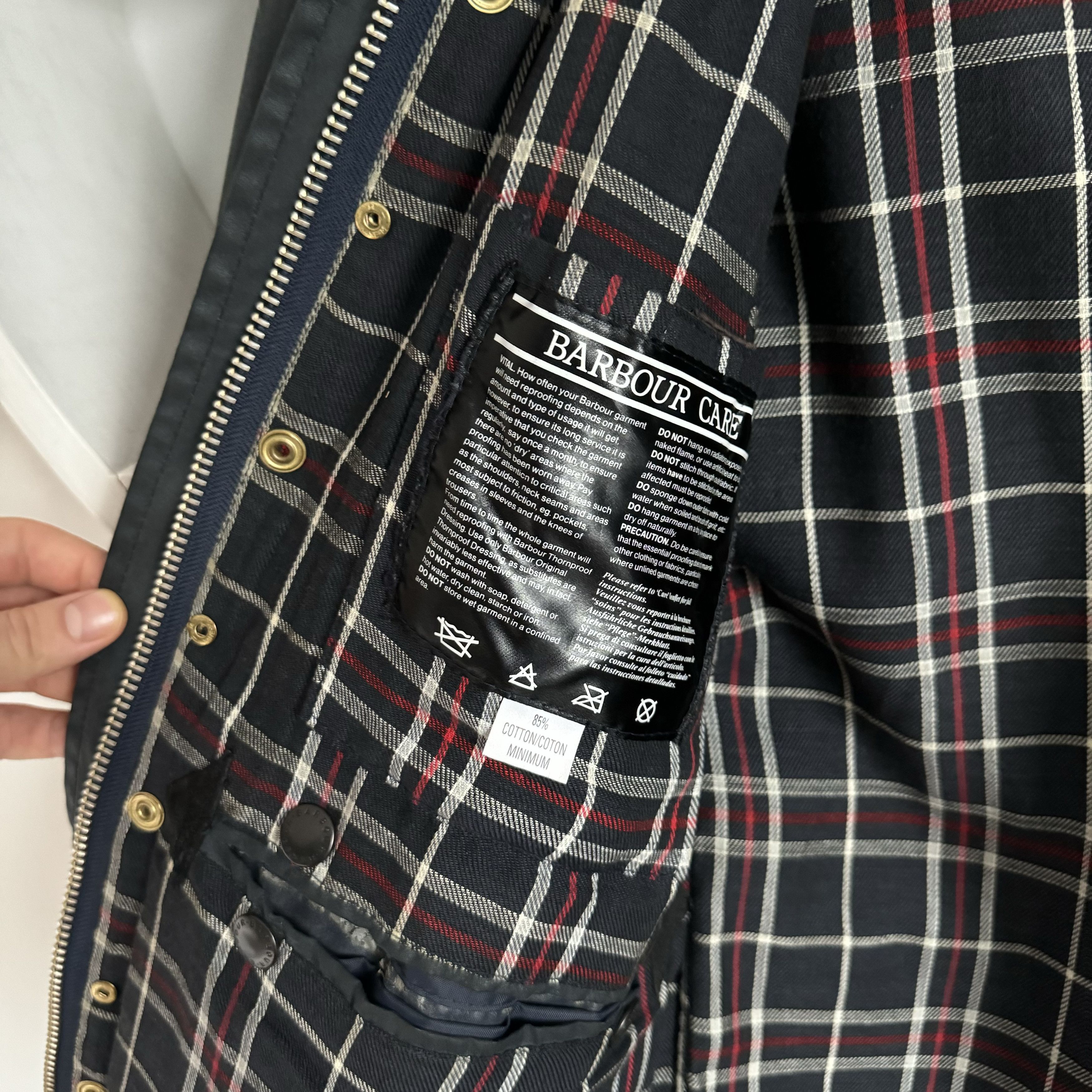 Barbour VINTAGE BARBOUR 2 CRESTS BORDER Waxed Jacket Size S / C34 Size US S / EU 44-46 / 1 - 8 Thumbnail