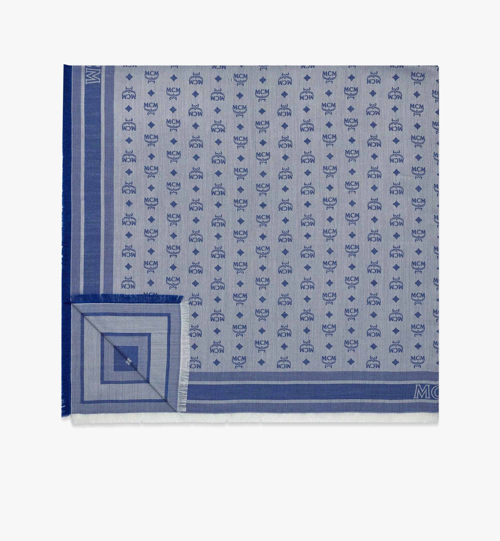 o1mt1gz1224 Size: OS / Jacquard Scarf in Blue