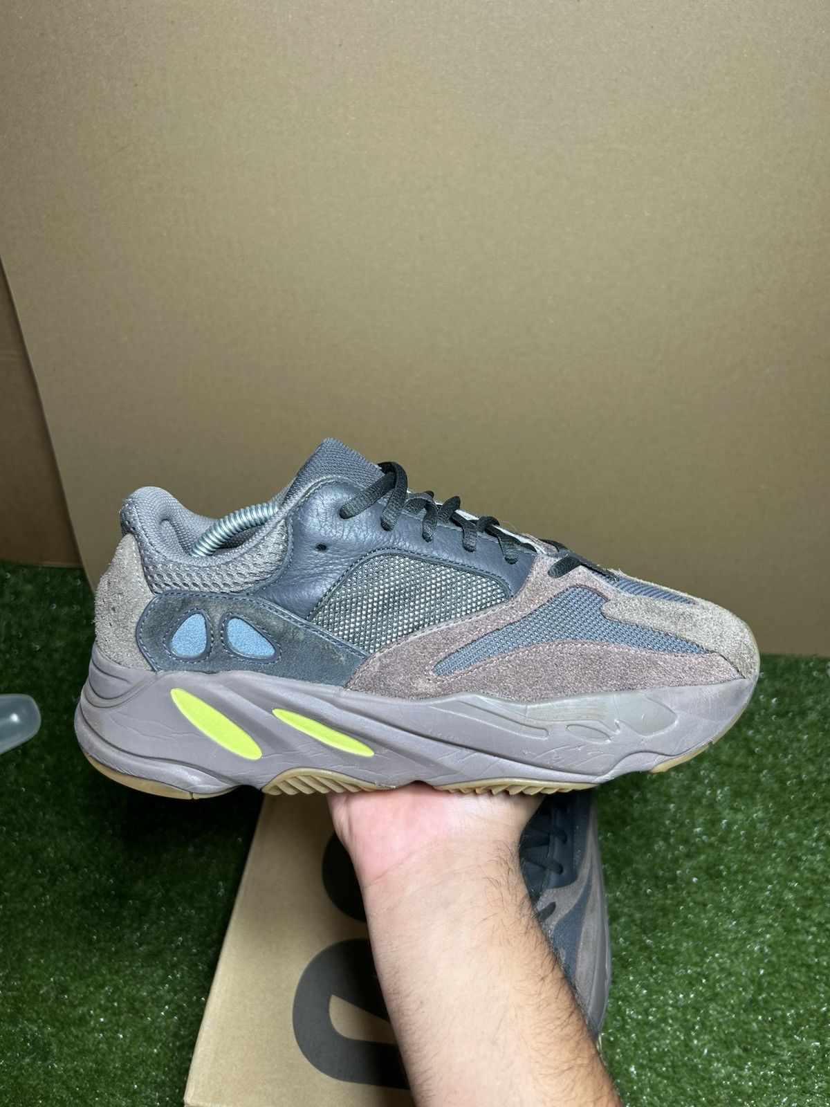 Adidas × Yeezy Yeezy 700 muave Size US 10 / EU 43 - 5 Thumbnail