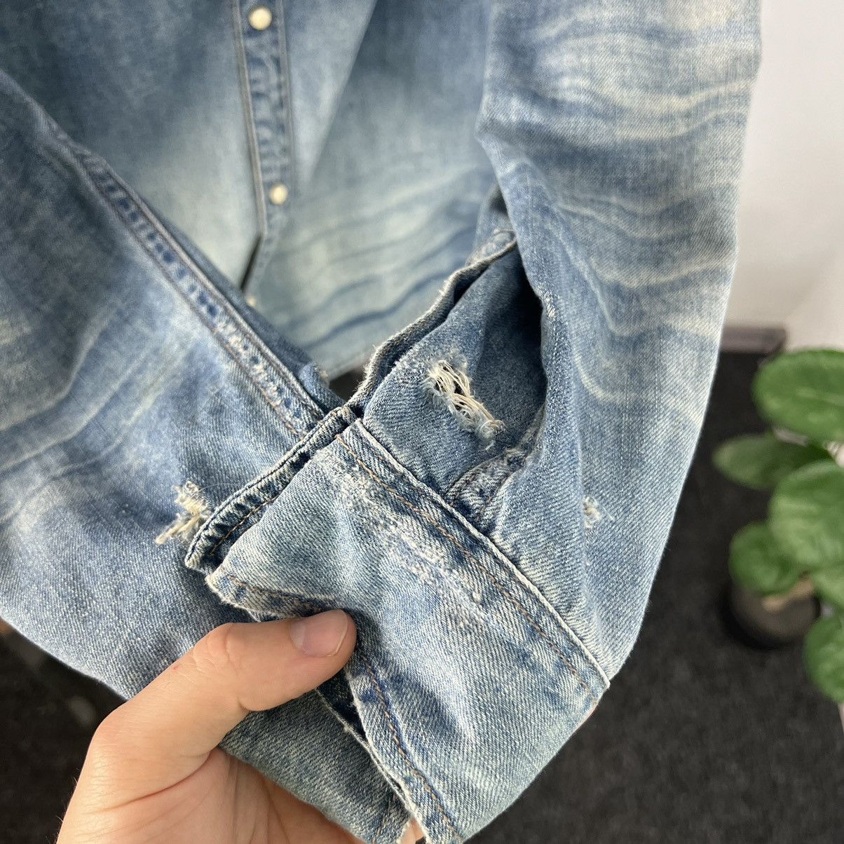 Allsaints Luxury Allsaints Button Up Denim Shirt Old Money Style Size US S / EU 44-46 / 1 - 4 Thumbnail