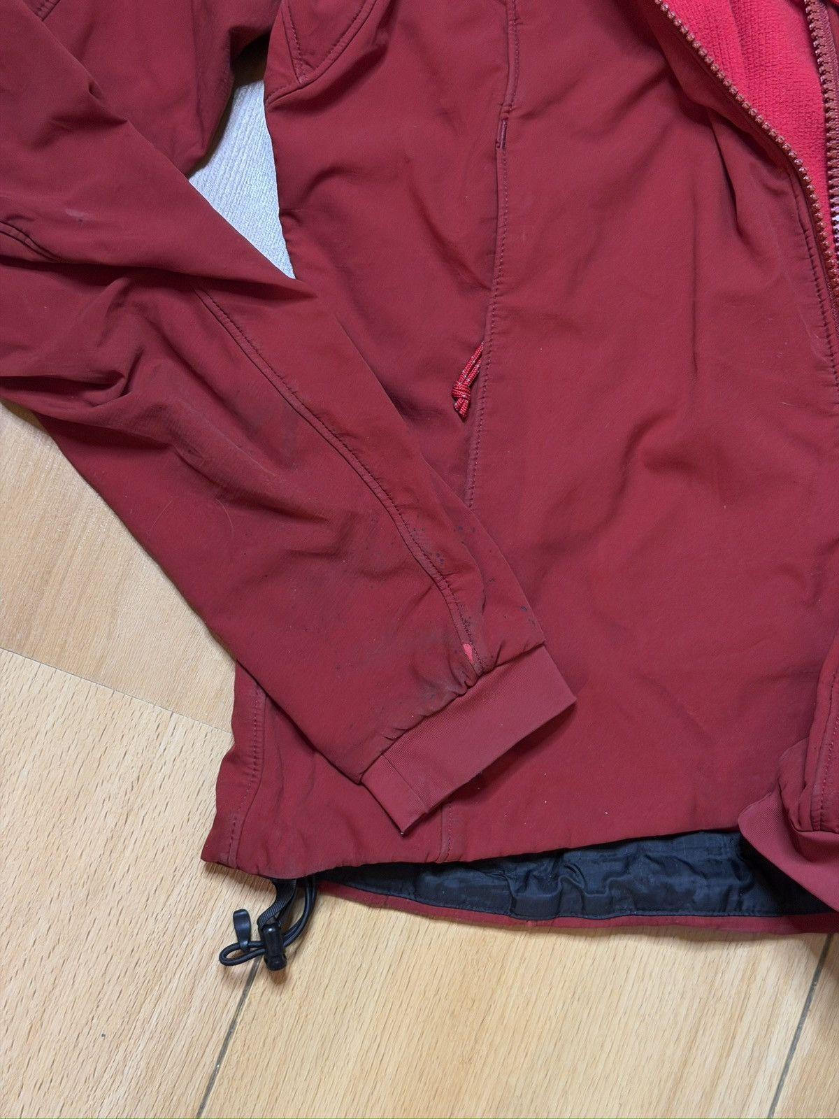 Arc'teryx Arcteryx red jacket softshell jacket Size S / US 4 / IT 40 - 14 Thumbnail