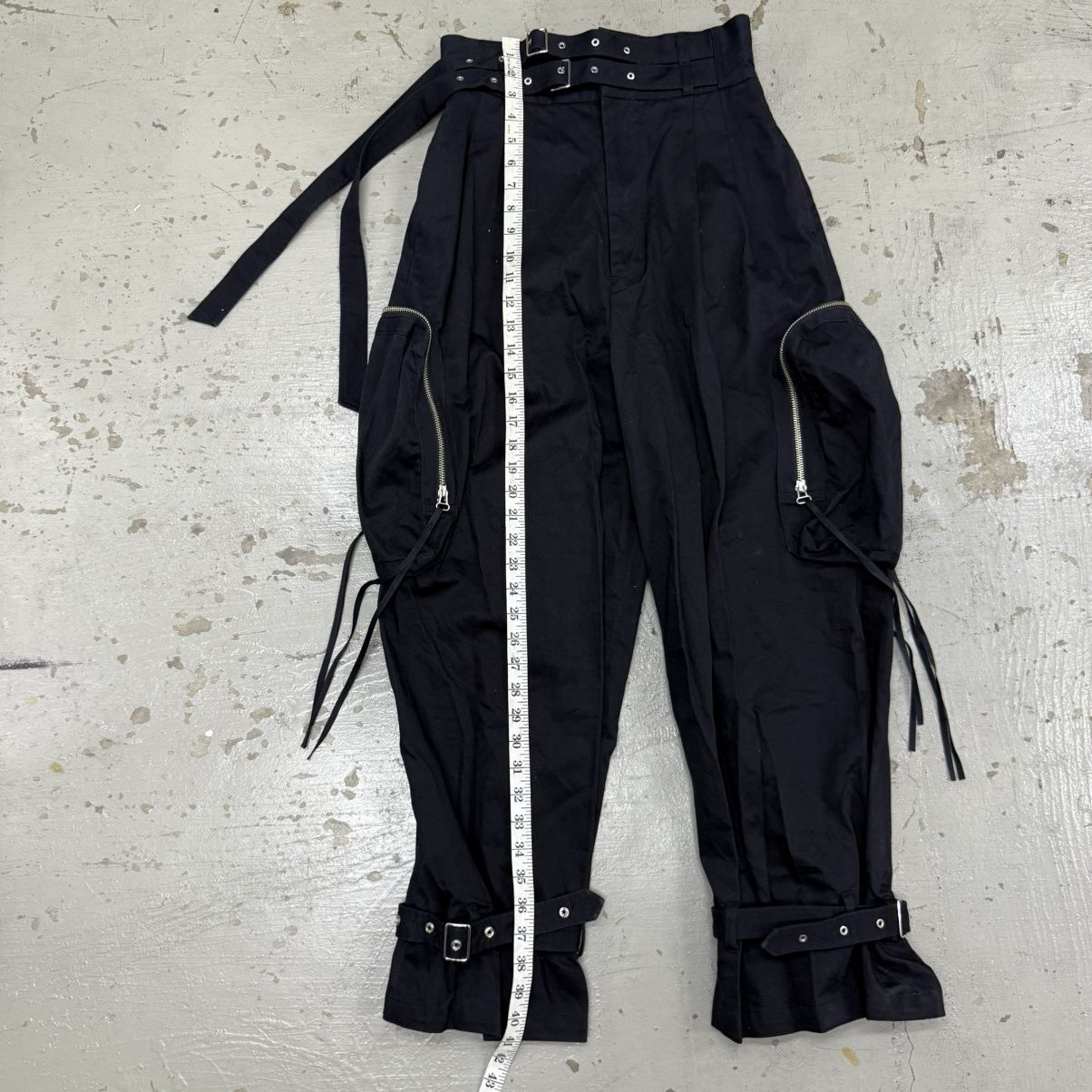 If Six Was Nine Maison Special Bondage Cargo Pants.⁣⁣ Size US 27 - 9 Thumbnail
