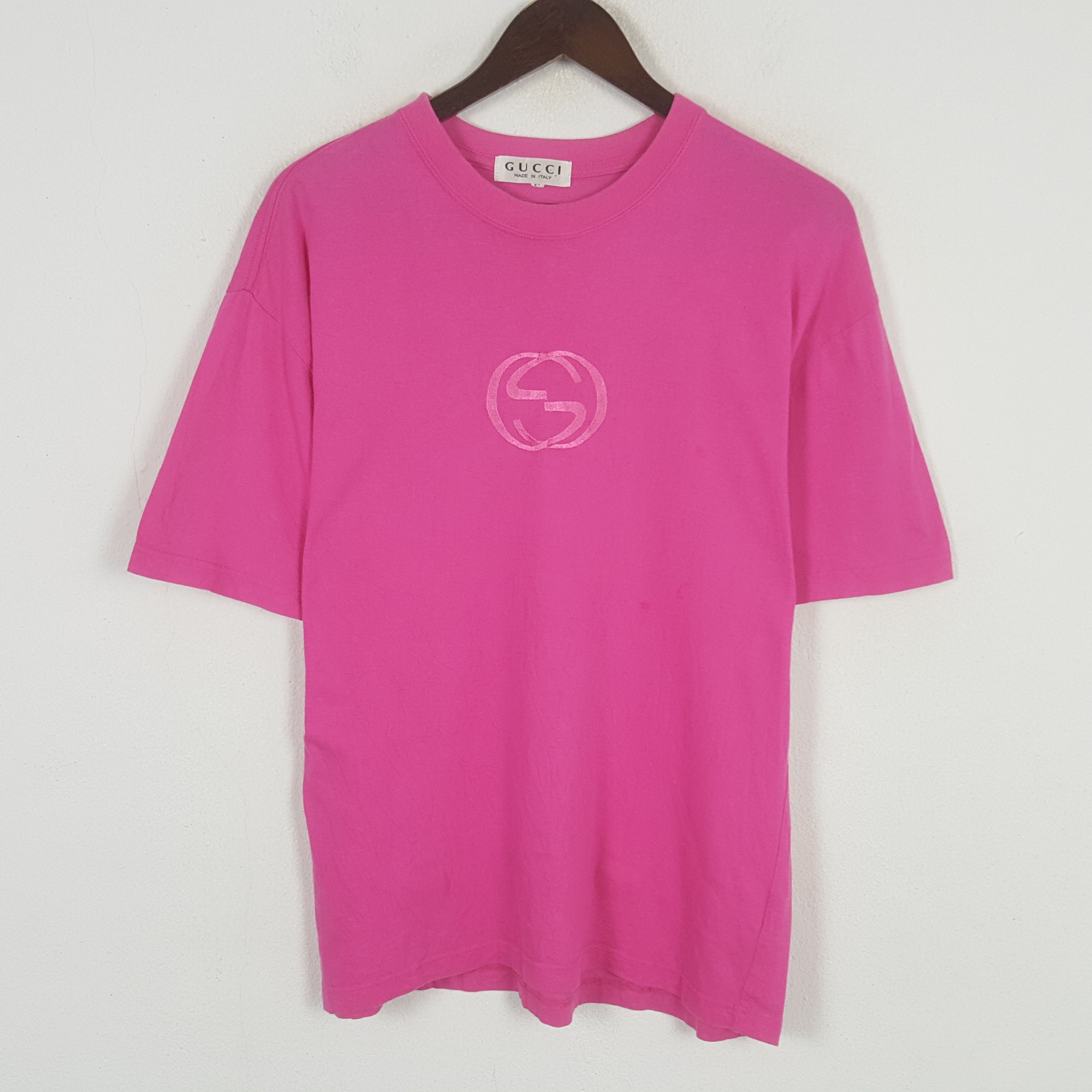 Gucci Vintage Gucci Big Logo Tshirt Size US M / EU 48-50 / 2 - 1 Thumbnail
