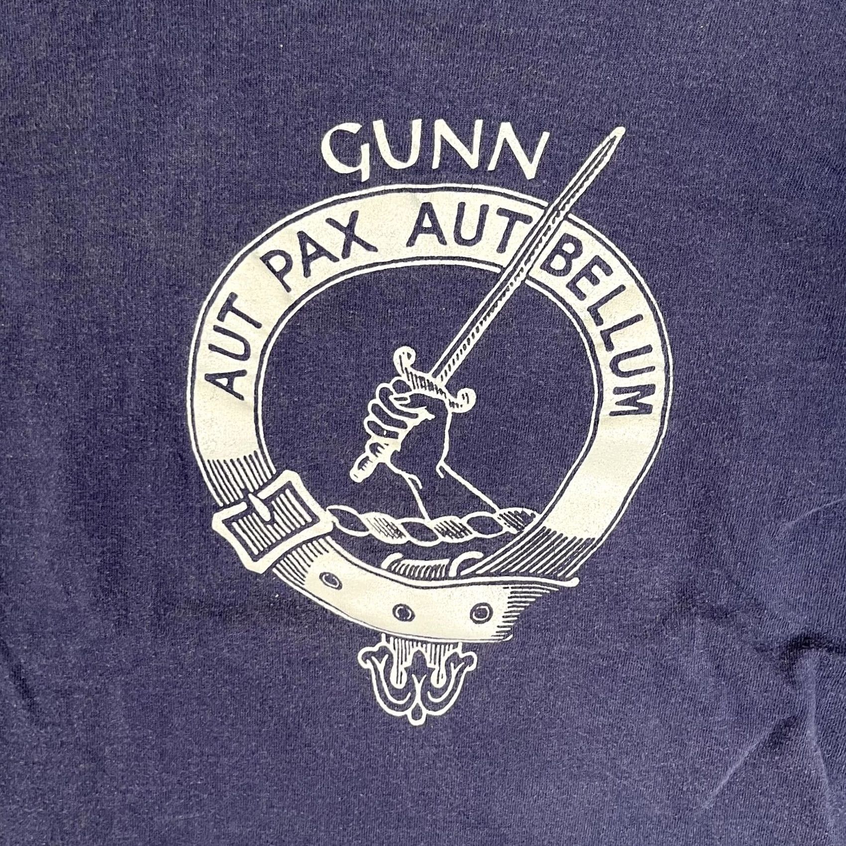 Fruit Of The Loom VINTAGE Clan Gunn Shirt Mens XL Blue Scottish Crest Single Stitch 90s USA T-Shirt Size US XL / EU 56 / 4 - 2 Thumbnail