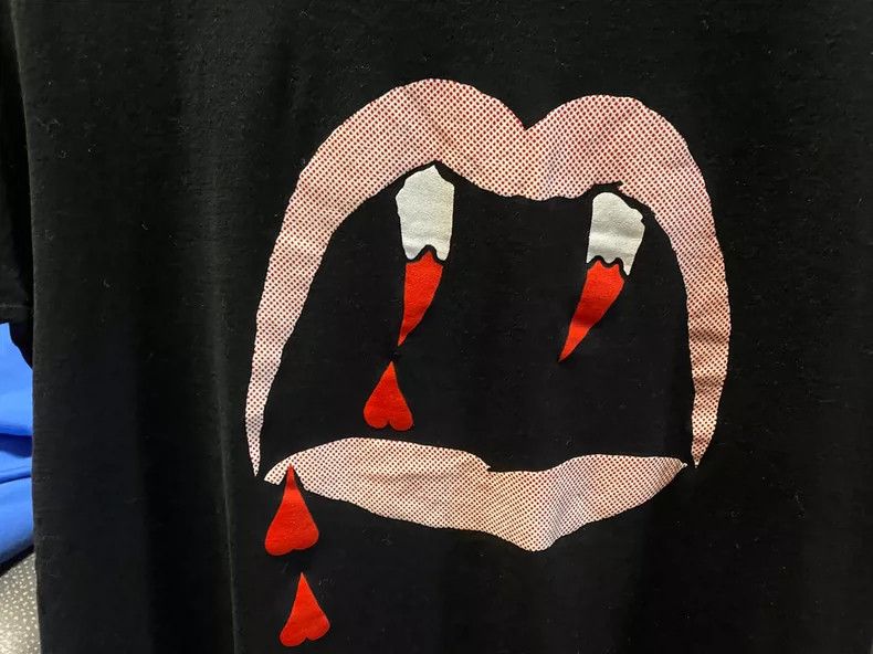 Saint Laurent Paris Saint laurent paris Bloody Teeth short sleeves 2506-Nextarr Size US XS / EU 42 / 0 - 3 Thumbnail