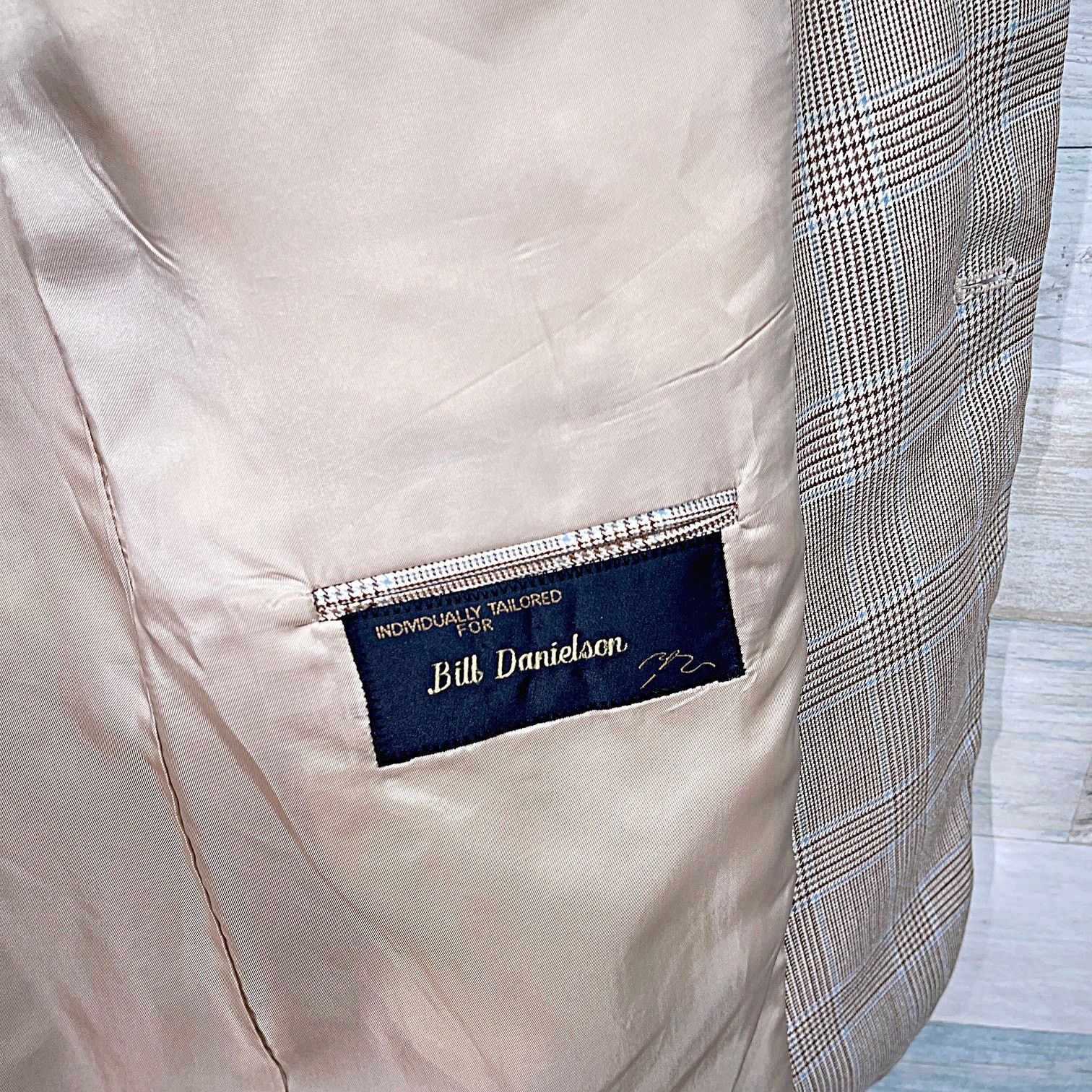 Hickey Freeman H Freeman Hand Tailored USA Sport Coat Beige Plaid 44R Size 42R - 8 Thumbnail