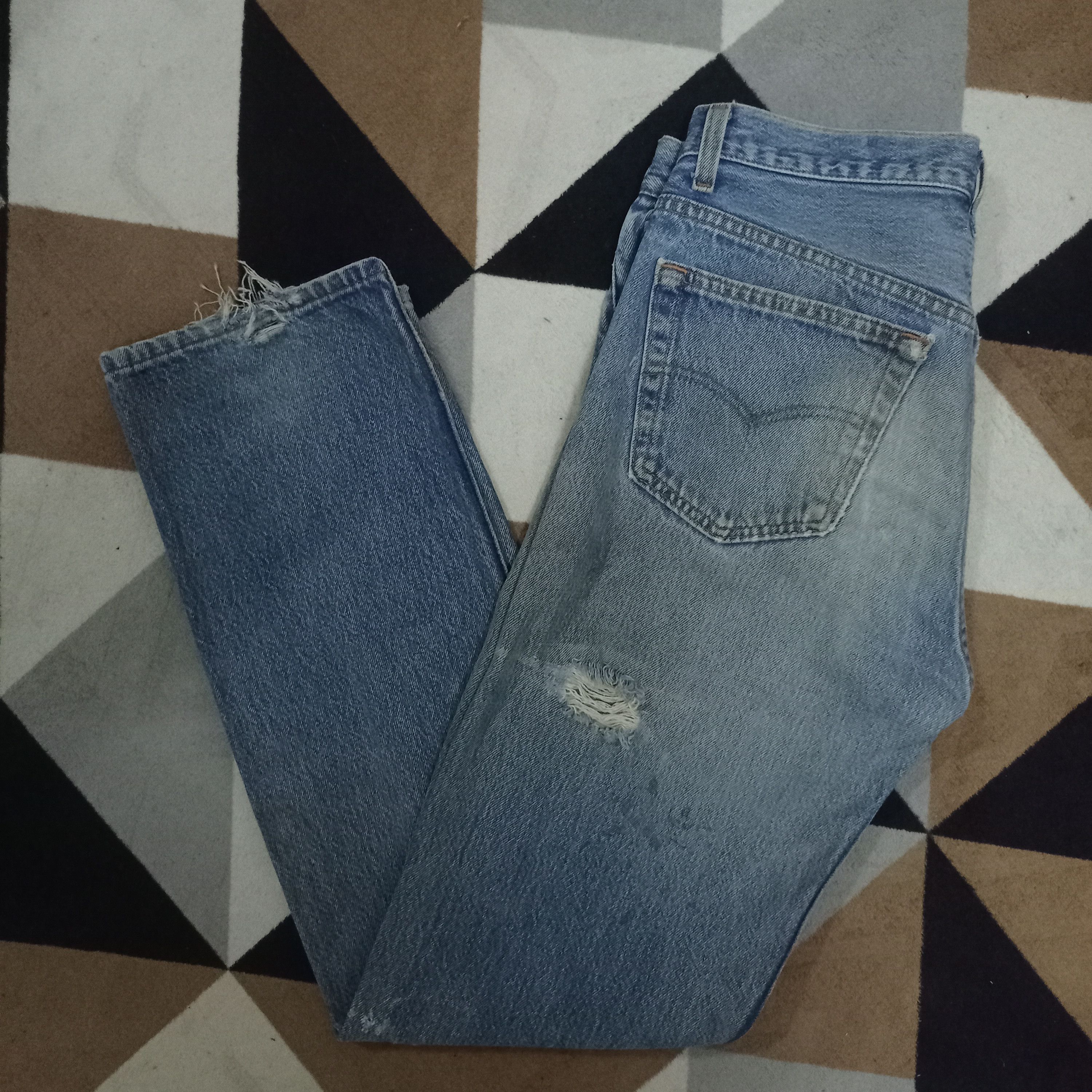 Levi's Vintage 80s Levis 501 Distressed Loose Style Thrashed Jeans Size US 31 - 12 Thumbnail