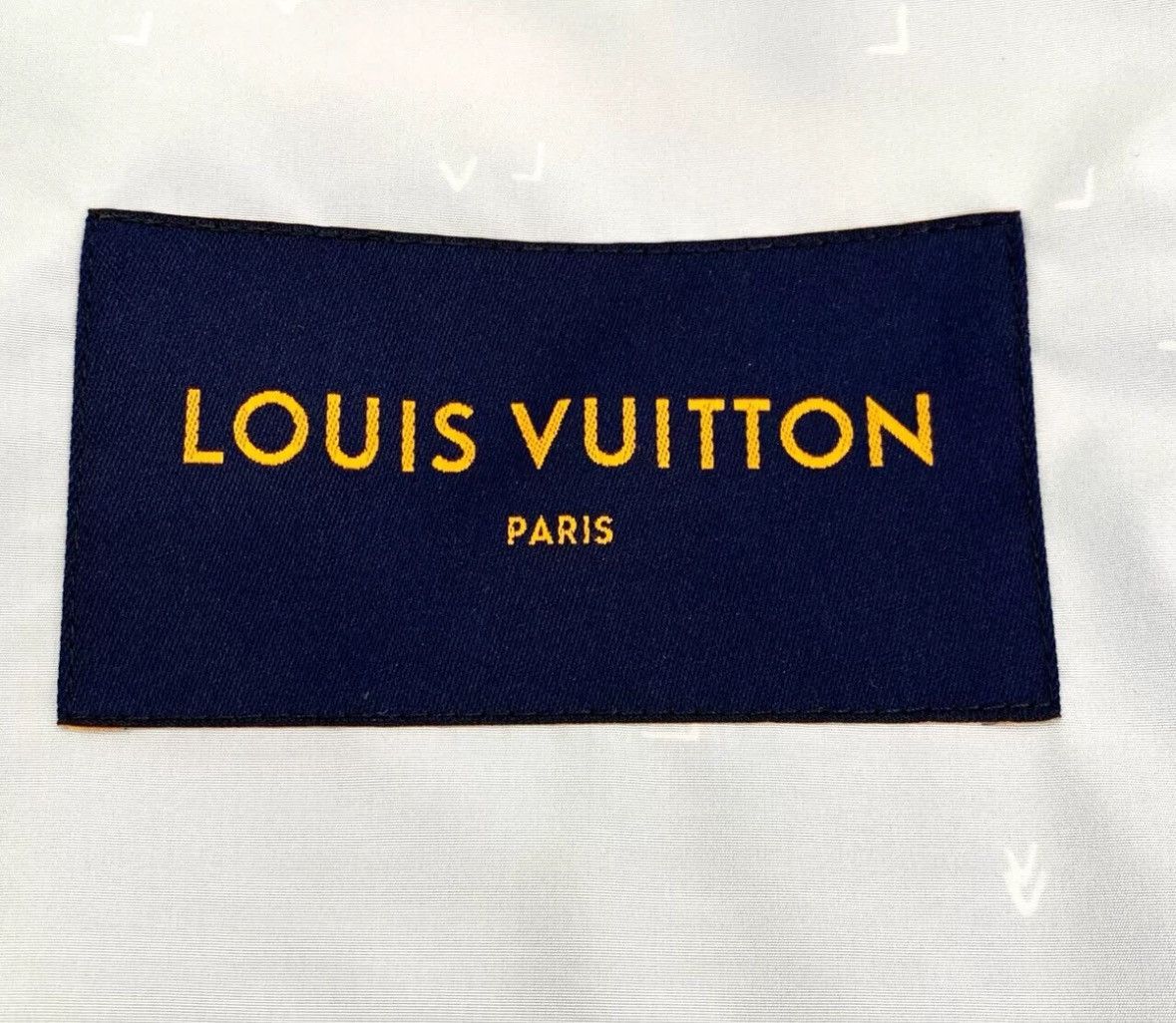 Louis Vuitton Louis Vuitton LV 22 logo checkerboard blue zipper jacket Size US XL / EU 56 / 4 - 5 Thumbnail