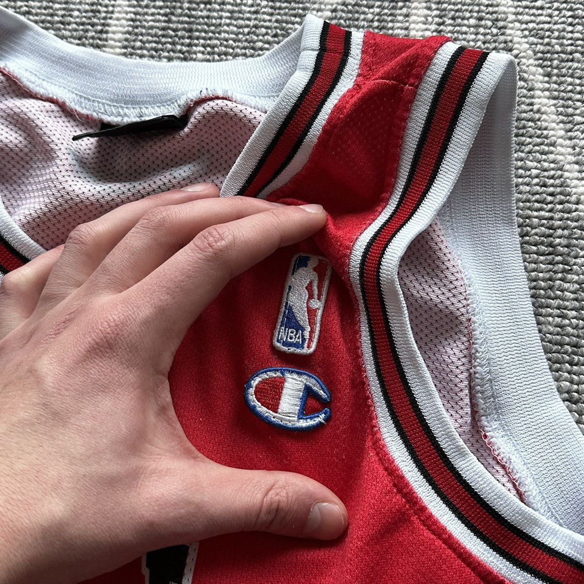 Champion × NBA × Vintage vintage chicago bulls jersey champion nba Size US XS / EU 42 / 0 - 4 Thumbnail
