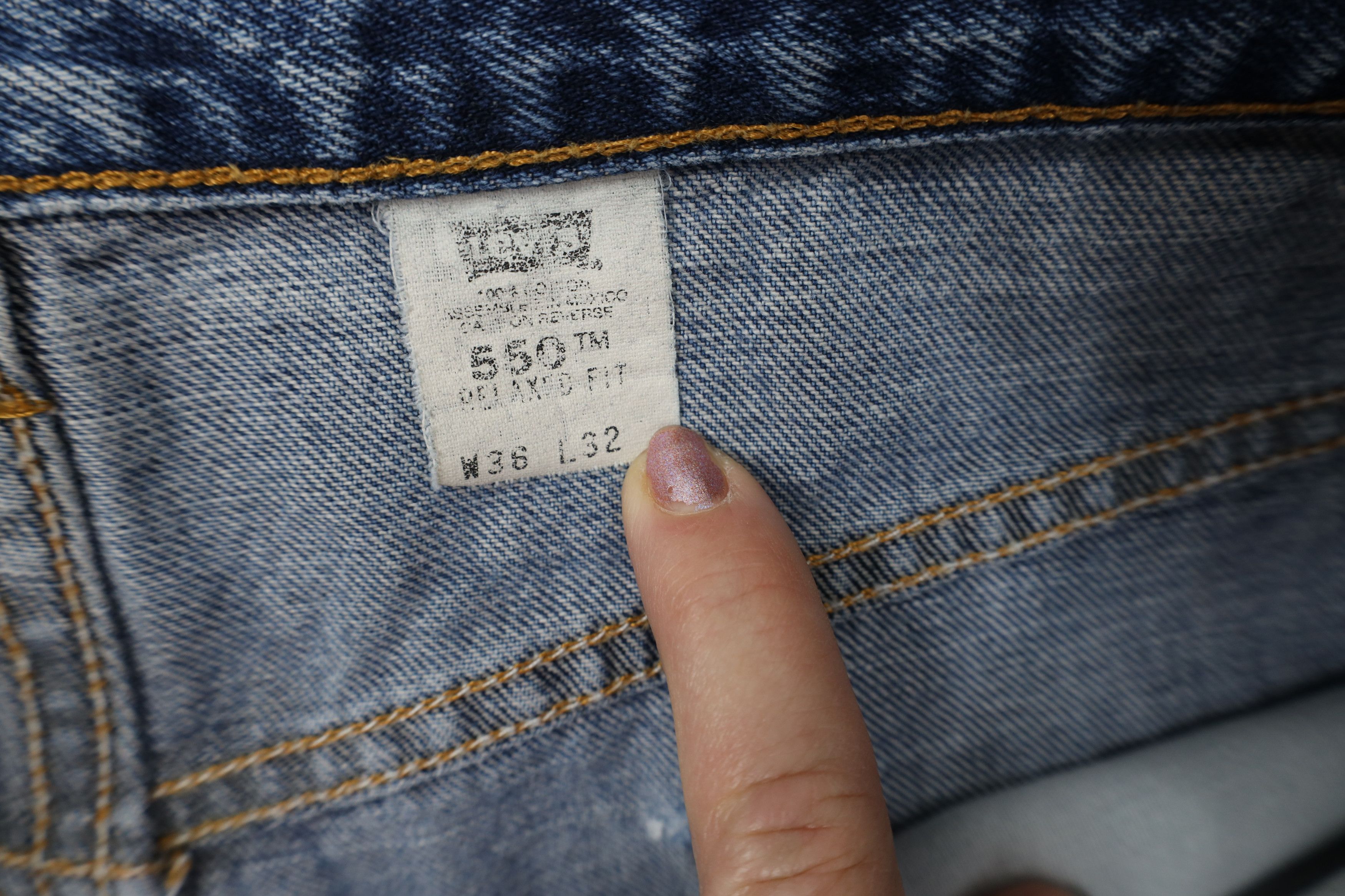 Levi's Vintage 90s Levis 550 Relaxed Fit Denim Jeans Blue Cotton Size US 36 / EU 52 - 8 Thumbnail