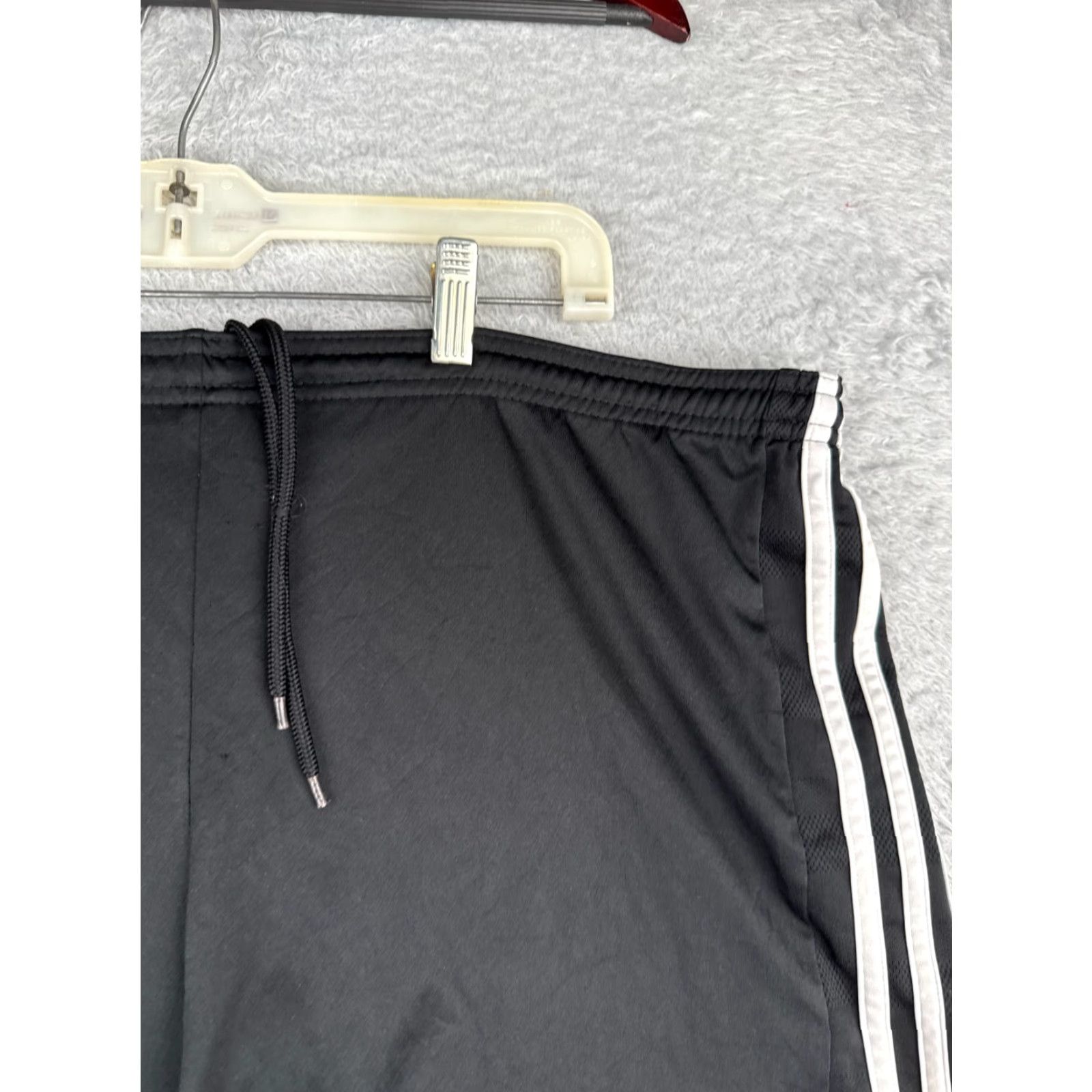 Adidas Adidas Shorts Womens XL Black Polyester Nylon With Pockets Athletic Casual Read Size 40" / US 18 - 5 Thumbnail