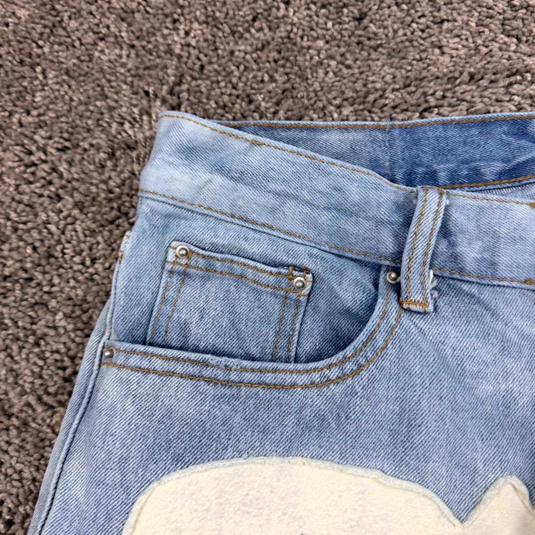 MNML MNML Jeans Mens 31 Straight Slim Fit Halloween Light Wash Denim 31x36 Jeans Mens Slim Halloween MNML Blue 90s Style (No extra info) Size US 30 / EU 46 - 4 Thumbnail