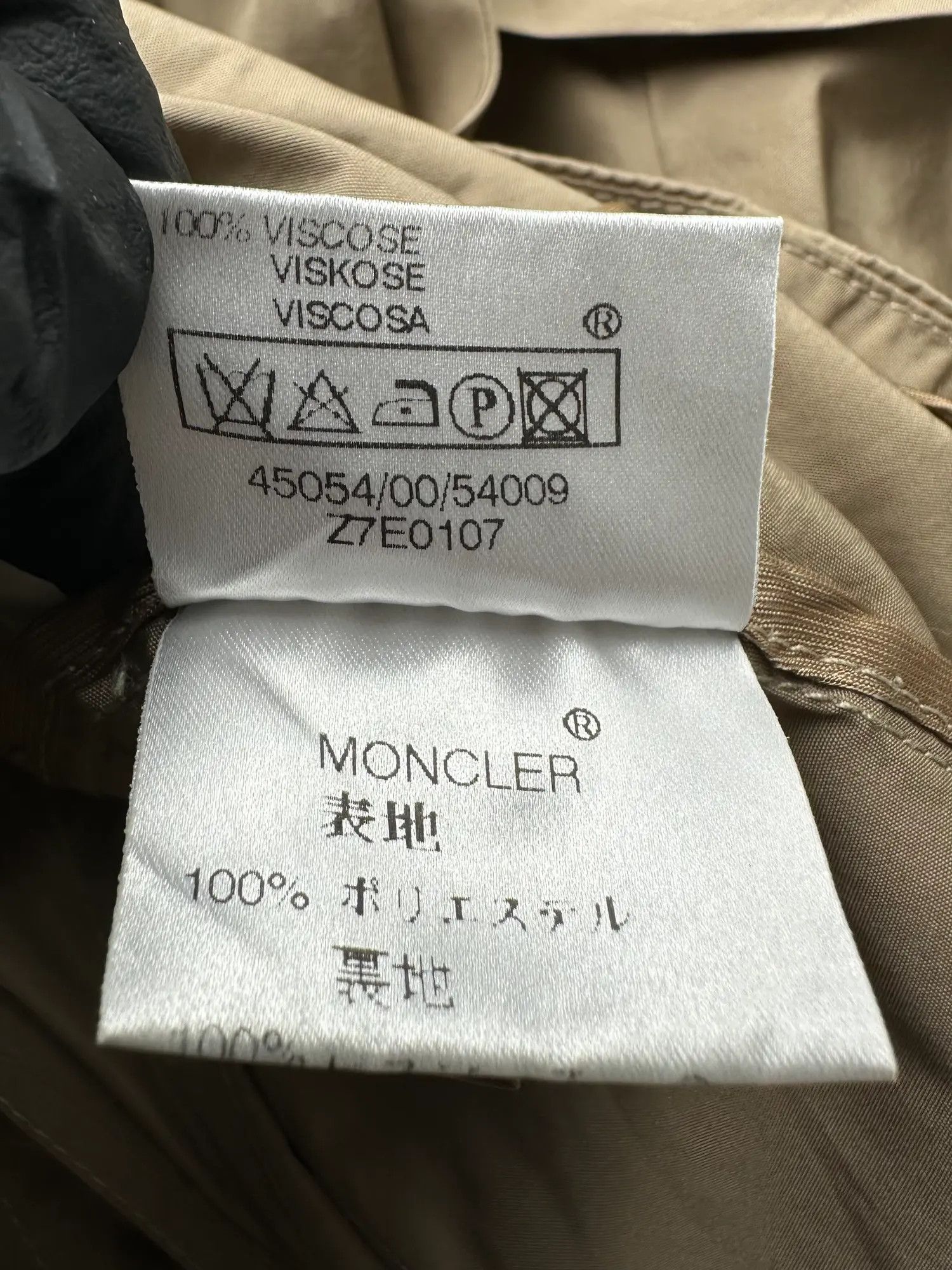 Moncler Moncler Vintage Jacket (B56) Size XS / US 0-2 / IT 36-38 - 8 Thumbnail