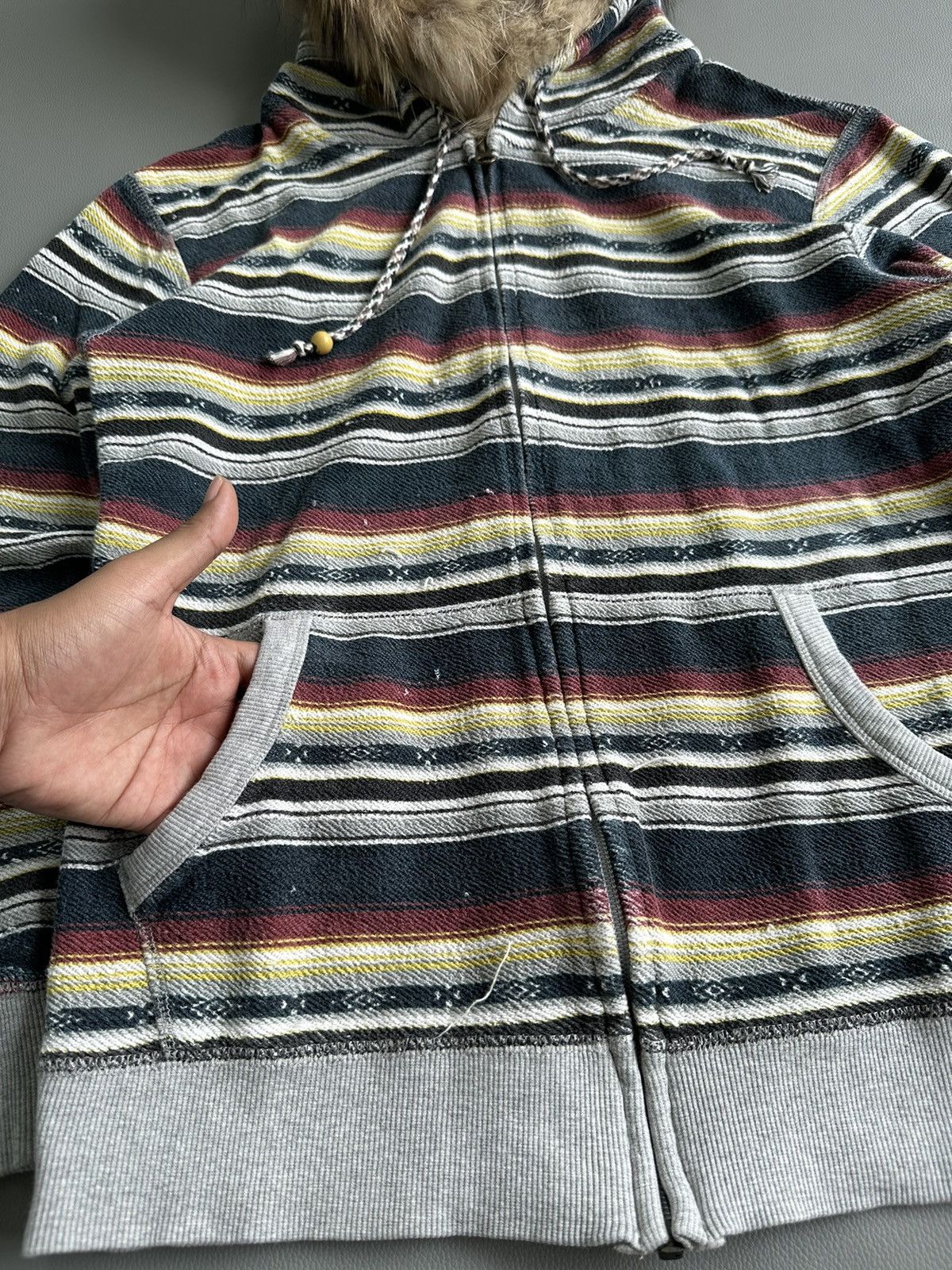 Hysteric Glamour DISTRESSED SORRIDERE STRIPED COLOUR FUR ZIP HOODIE LGB STYLE Size US M / EU 48-50 / 2 - 4 Thumbnail