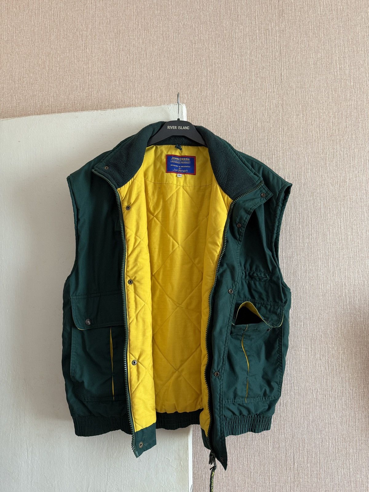 John Deere Vintage John Deere Quilted Vest Green Workwear Logo Pockets Size US XL / EU 56 / 4 - 9 Thumbnail
