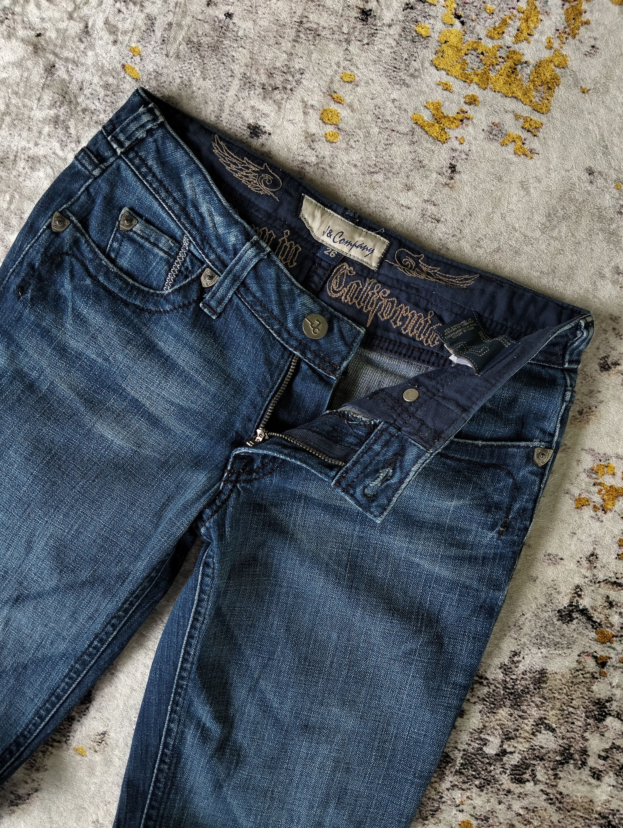 Tornado Mart J&Company Flared Bootcut Skull Embroidered Low Rise Jeans Size 26" / US 2 / IT 38 - 10 Thumbnail