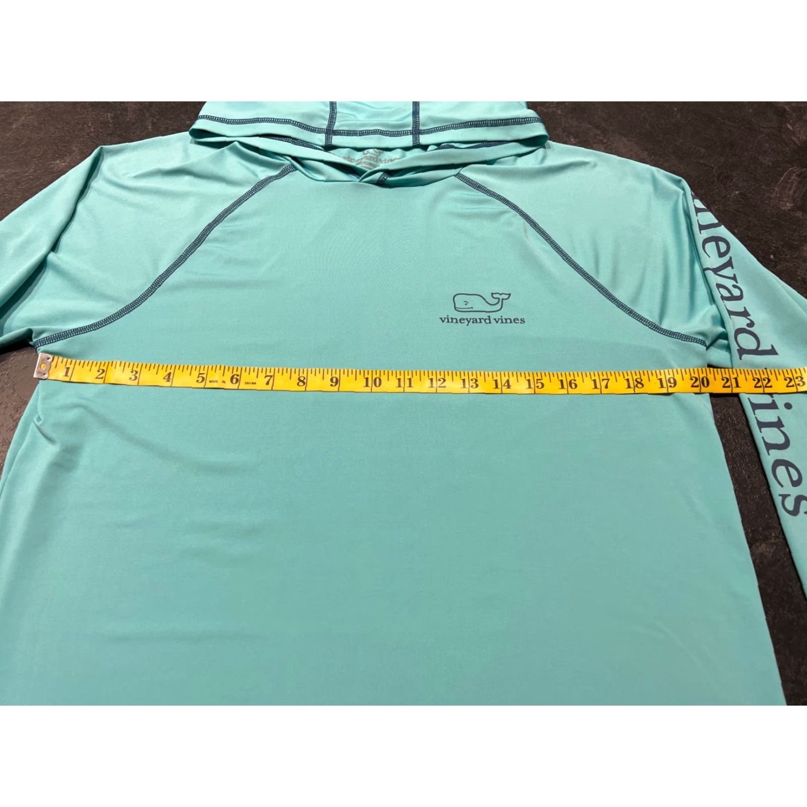 Vineyard Vines Vineyard Vines Hoodie S Blue L/S Whale Performance Outdoors Fishing Pullover Women Regular Size XS? Wait. Size S / US 4 / IT 40 - 3 Thumbnail