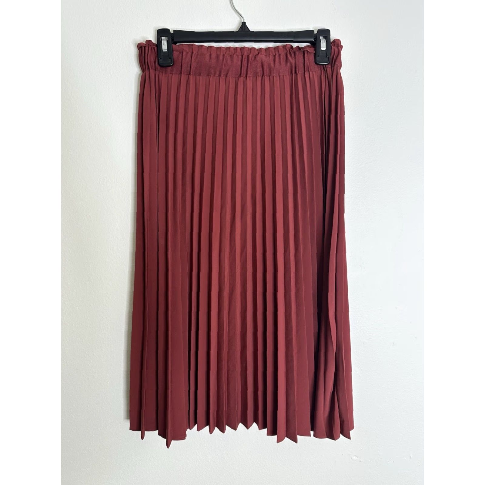 Athleta Athleta Skirt Women S Red Midi A-Line Burgundy 27-34” Waist 28” Length Size 28" / US 6 / IT 42 - 4 Thumbnail