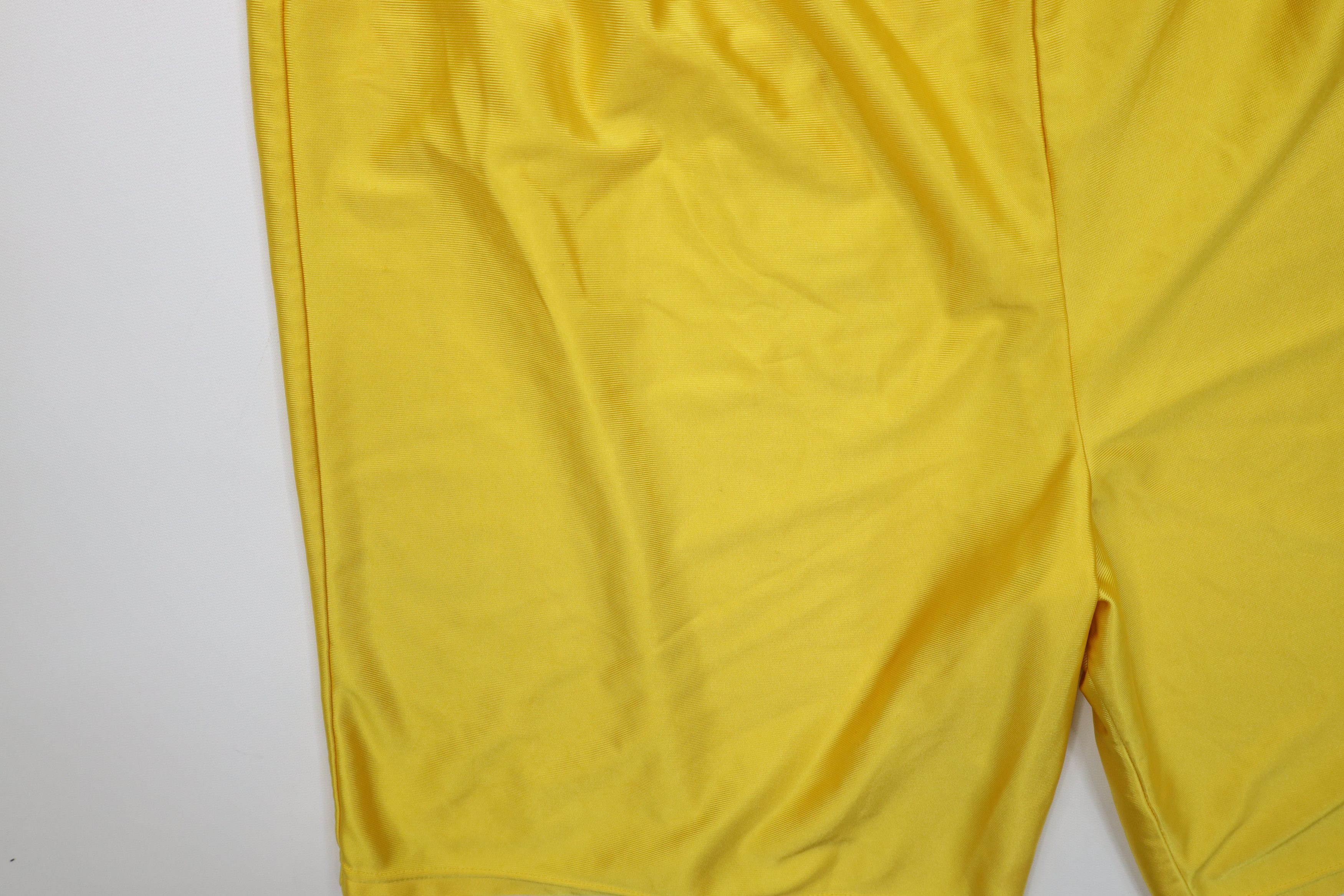 Nike Vintage 90s Nike Swoosh Gym Basketball Shorts Yellow USA Size US 36 / EU 52 - 6 Thumbnail