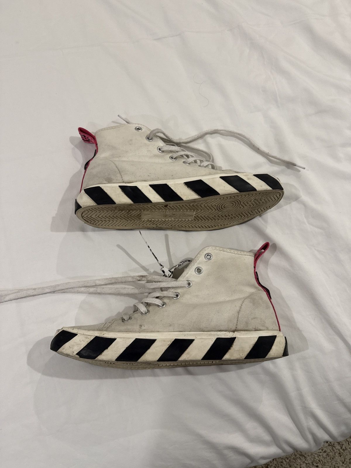 Off-White Off-White Vulcanized High White EU 44 (US 10) Size US 11 / EU 44 - 5 Thumbnail