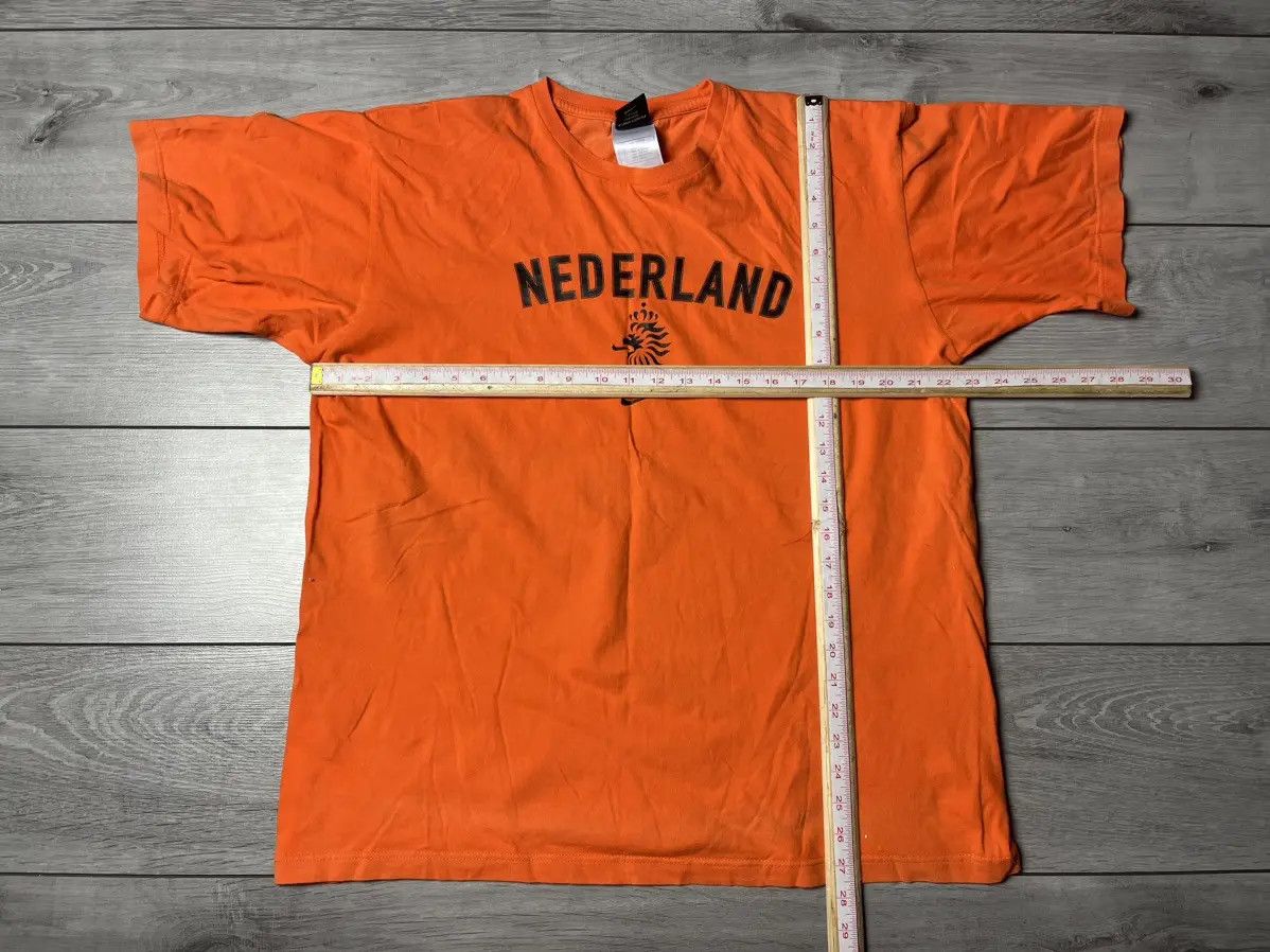 Nike Nike T-shirt vintage niderland van nistelrooy 9 size XL Size US XL / EU 56 / 4 - 5 Thumbnail