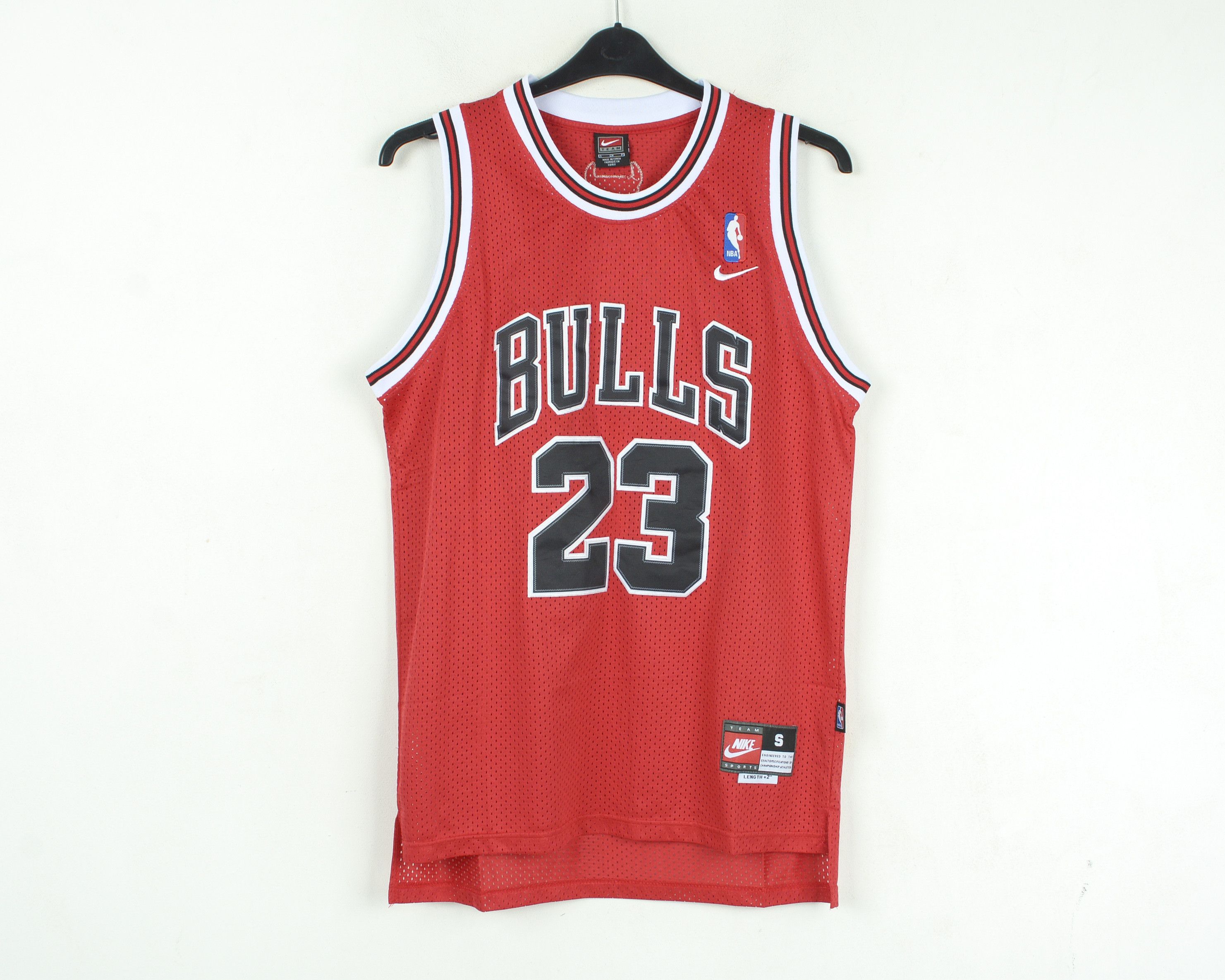 Jordan Brand Chicago Bulls Michael Jordan #23 S Men's Tank Shirt Jersey Size US S / EU 44-46 / 1 - 1 Thumbnail