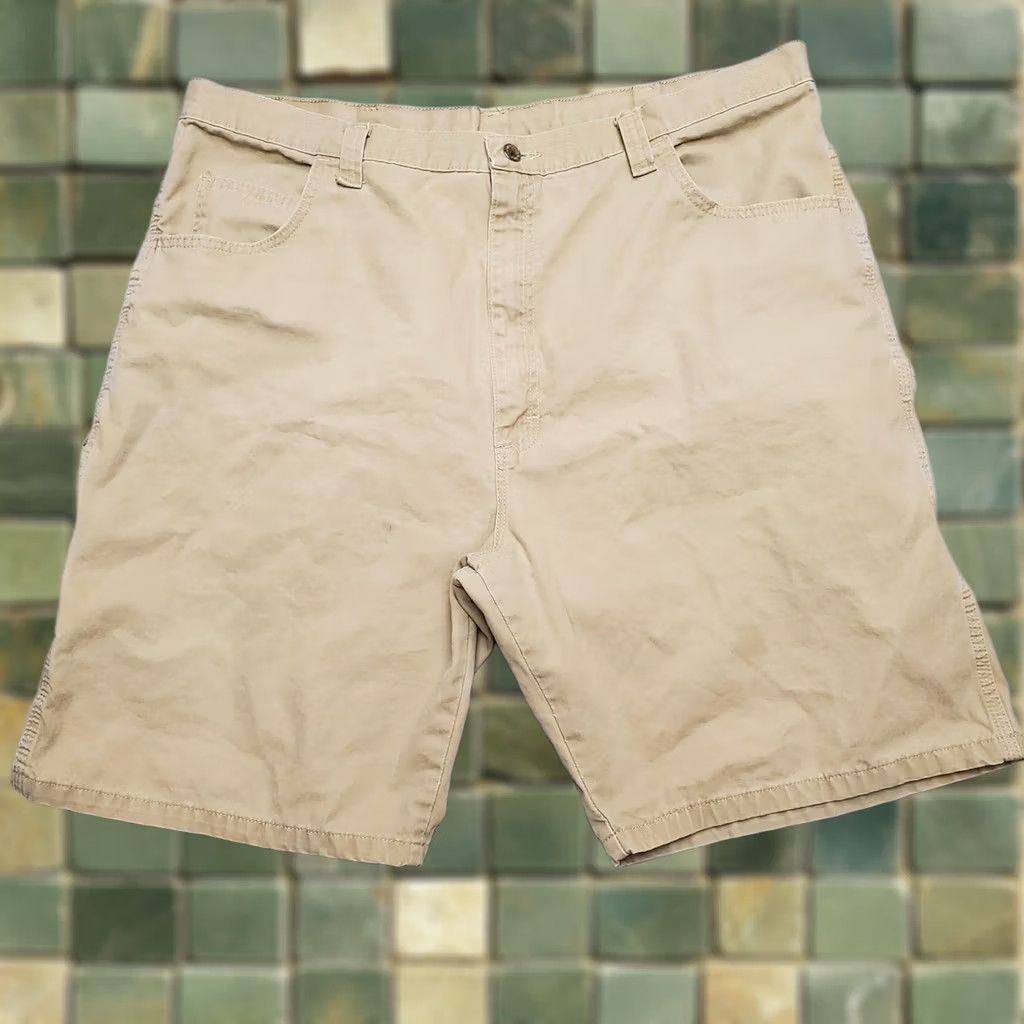 Wrangler Wrangler Cargo Shorts Men 42 Khaki Canvas 100% Cotton Cargo Pocket Flat Front Belt Loops Outdoor Summer Casual Beige Size US 42 / EU 58 - 1 Thumbnail