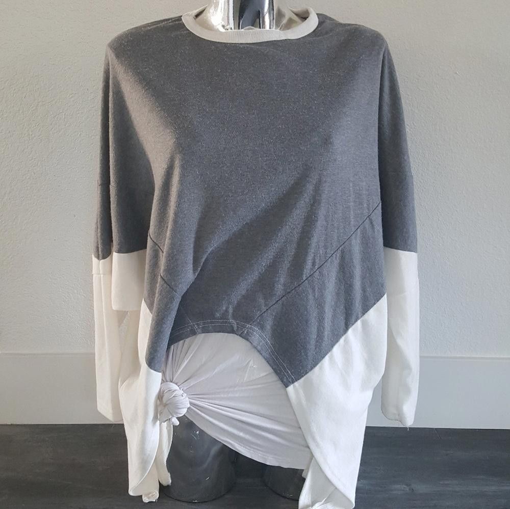 Designer White Grey Oversized Draped Poncho Size ONE SIZE - 1 Thumbnail