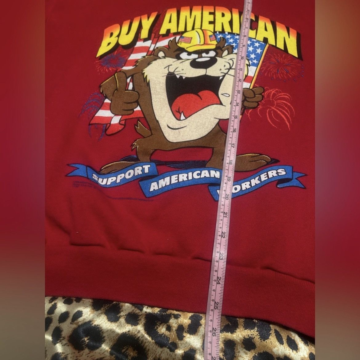 Vintage Vintage 1982 Looney Tunes “Buy American” Crewneck Sweatshirt Size US M / EU 48-50 / 2 - 5 Thumbnail