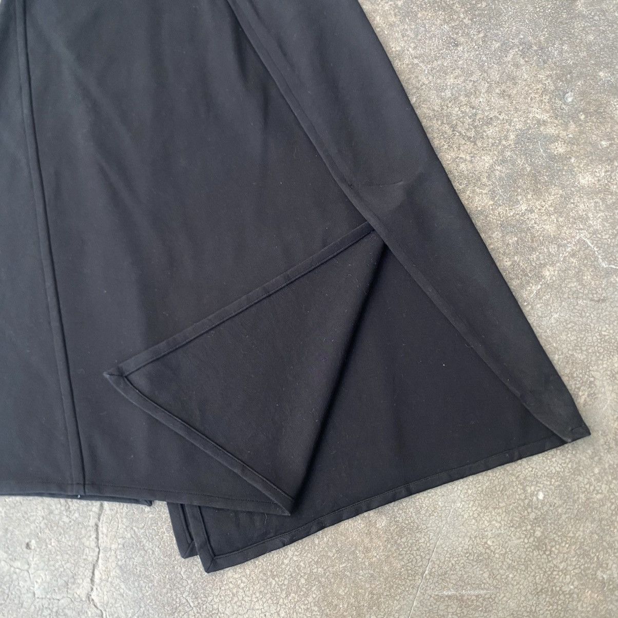 Helmut Lang ‼️LAST DROP‼️Helmut Lang Asymmetrical Bondage Skirt Black Size 32" / US 10 / IT 46 - 13 Thumbnail