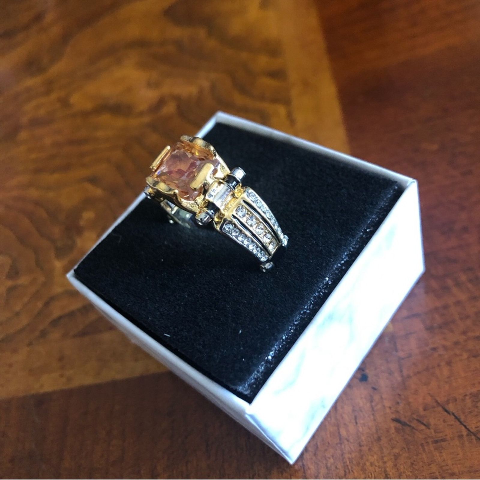 Jewelry Men’s fashionable faceted champagne stone band ring NWT 1 Size ONE SIZE - 4 Thumbnail