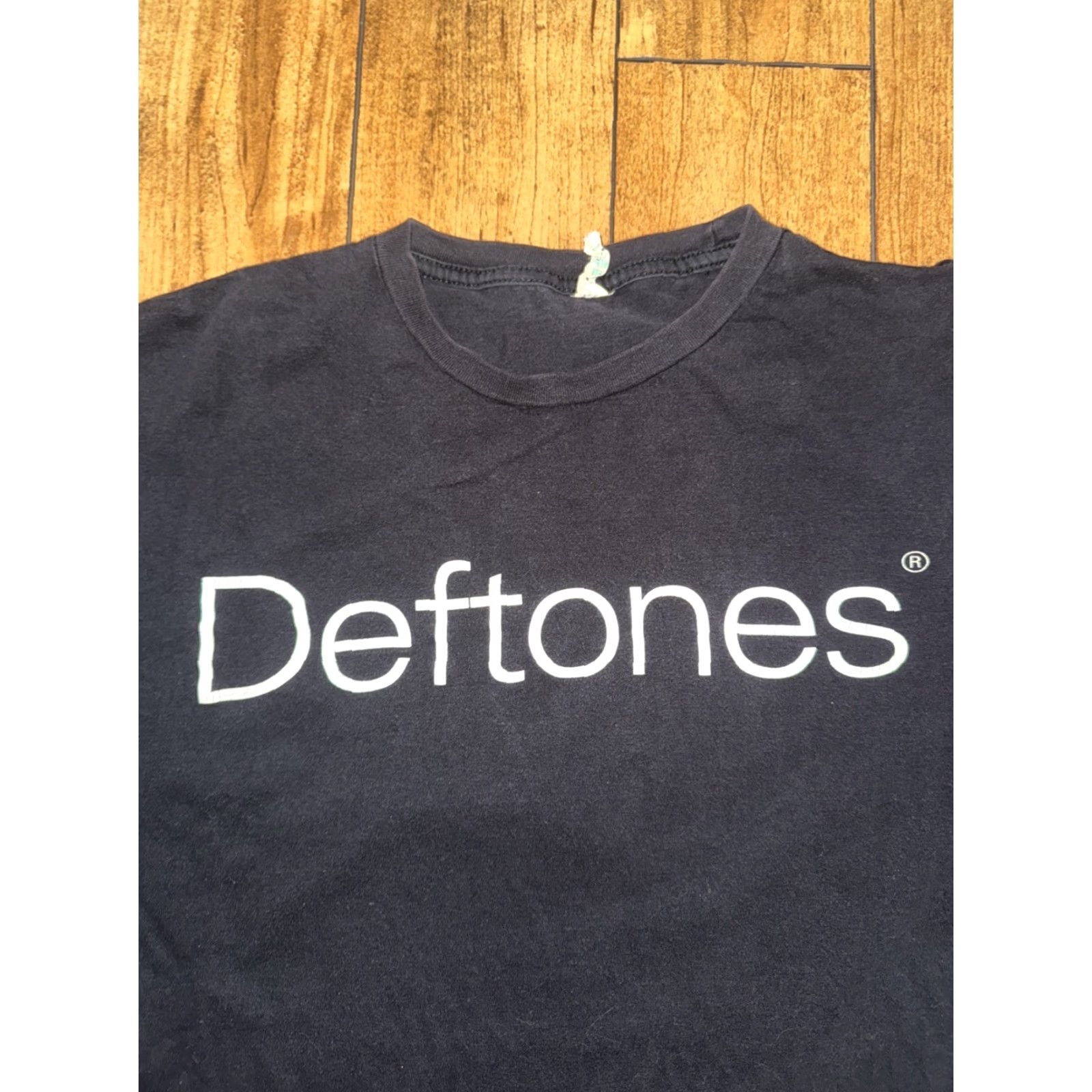 Vintage VINTAGE Deftones Ohms Band T-Shirt Black XL Graphic Rock Concert Tee 23x27 Mens Size US XL / EU 56 / 4 - 2 Thumbnail