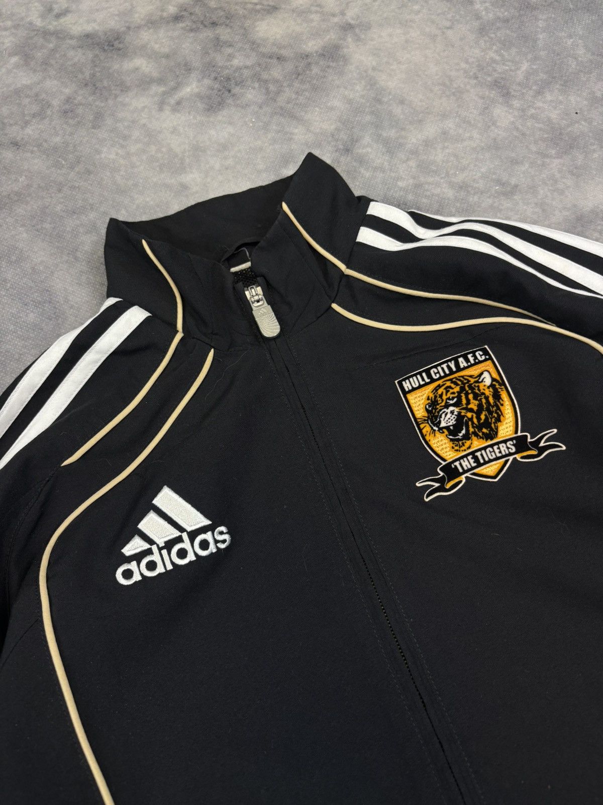 Adidas × Vintage Vintage Adidas Blokecore Light Jacket hull city the tigers Size US M / EU 48-50 / 2 - 2 Thumbnail