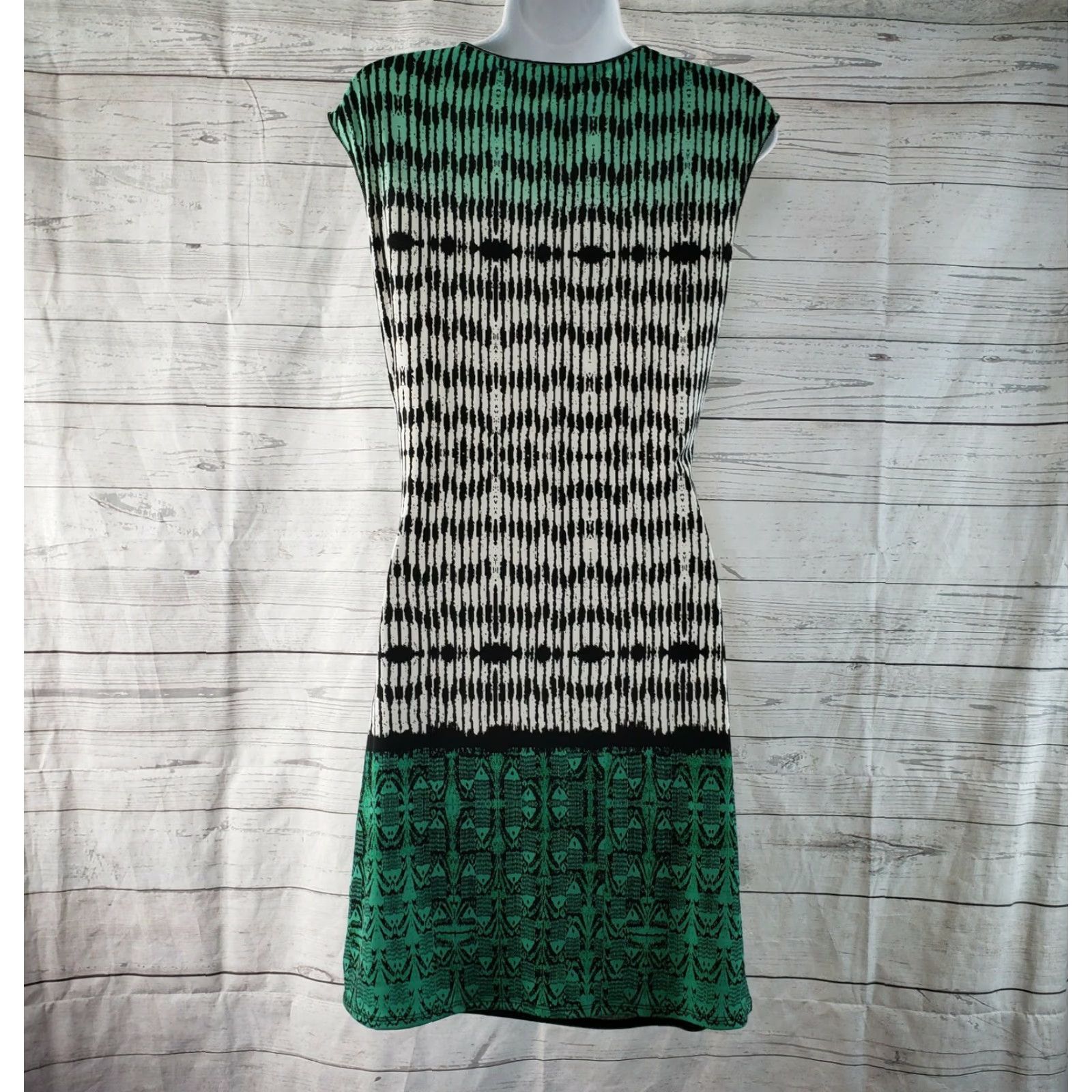 Vintage Max Studio Dress Womens Small Green Black Sleeveless Scoop Neck Side Tie Knee Length Pullover Shift 95% polyester 5% spandex Mens? Size S / US 4 / IT 40 - 3 Thumbnail