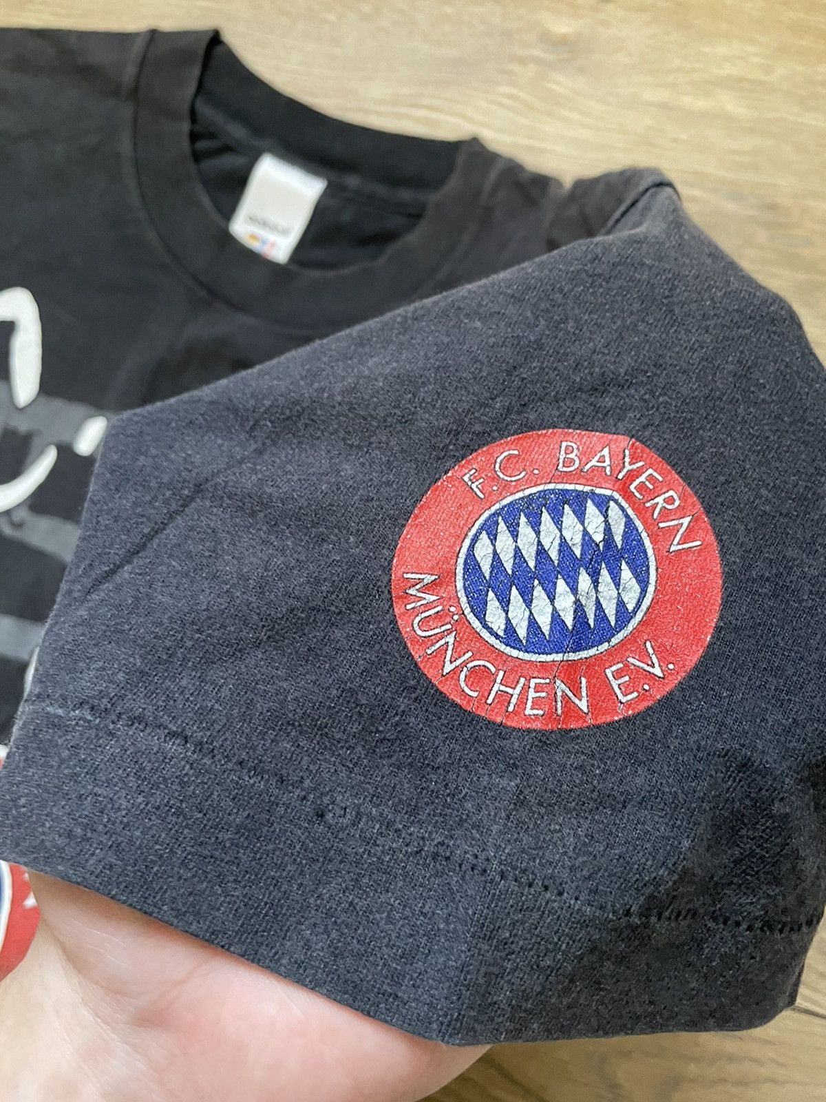 Vintage Vintage 90s 00s y2k Bayern Munchen tshirt full print swag Size US M / EU 48-50 / 2 - 3 Thumbnail