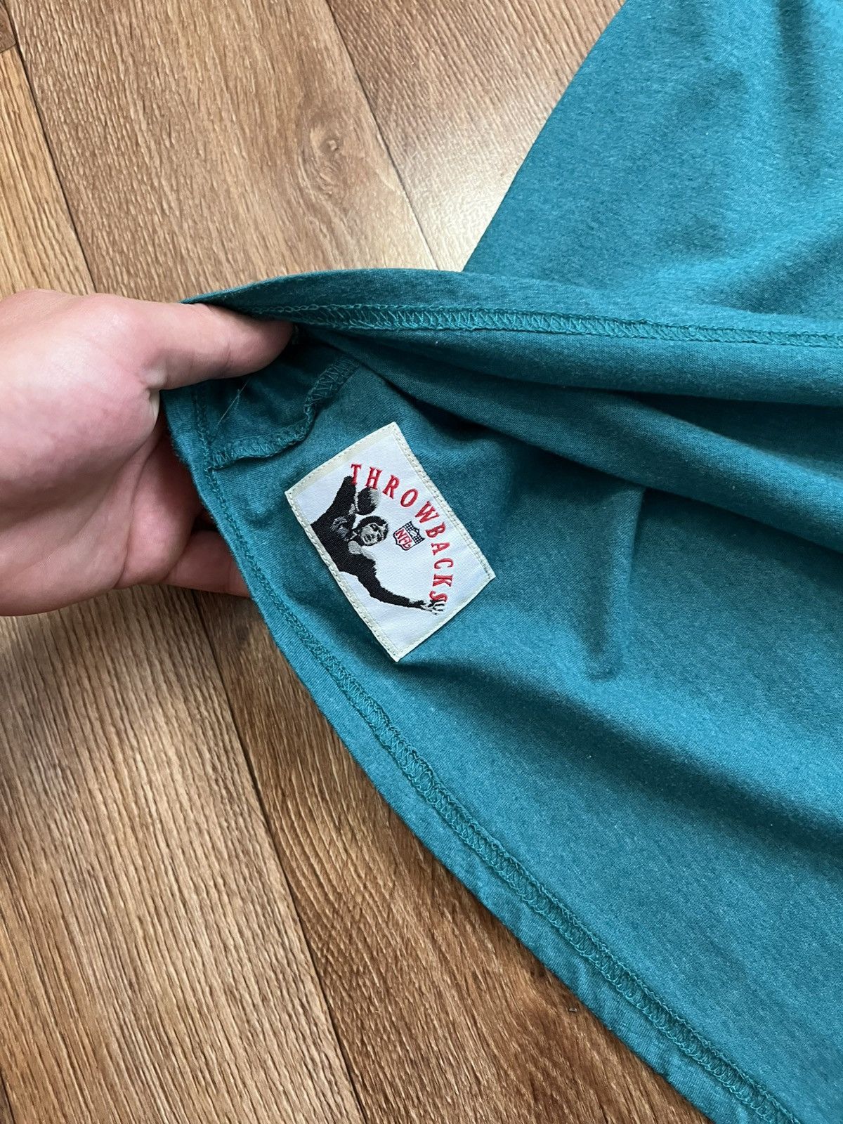 Mitchell & Ness Vintage Mitchell & Ness Miami Dolphins NFL T Shirt Size US L / EU 52-54 / 3 - 3 Thumbnail