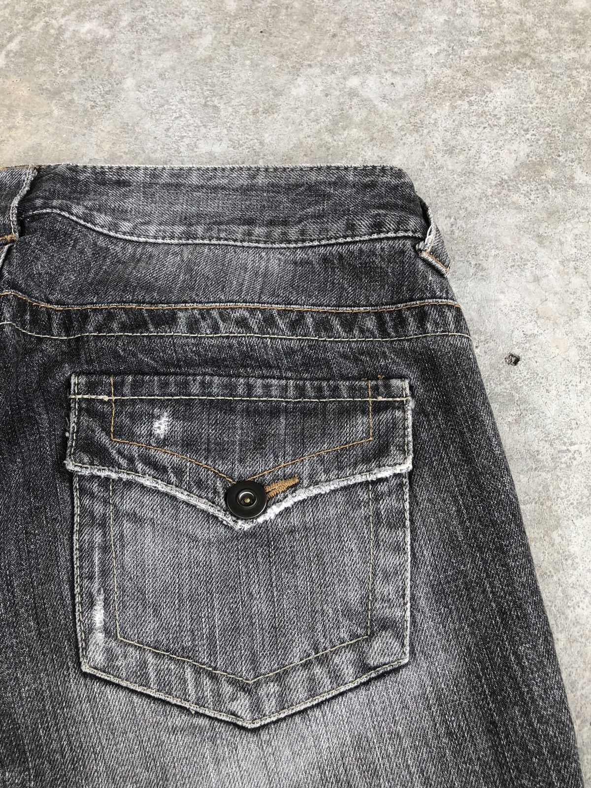 Japanese Brand Japanese Indivi Flared Jeans Distressed Jeans Size US 32 / EU 48 - 14 Thumbnail